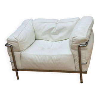 LC3 armchair