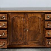 Buffet rustique en noyer ancien avec parquetterie incrustée, qualité vintage