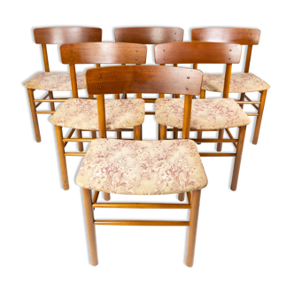 Ensemble de six chaises de salle à manger de conception danoise des années 60.