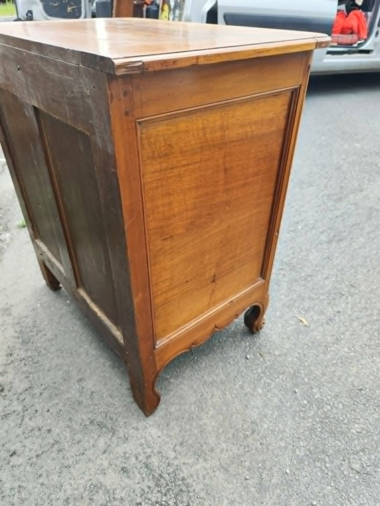 Commode Transition Louis XV - Louis XVI