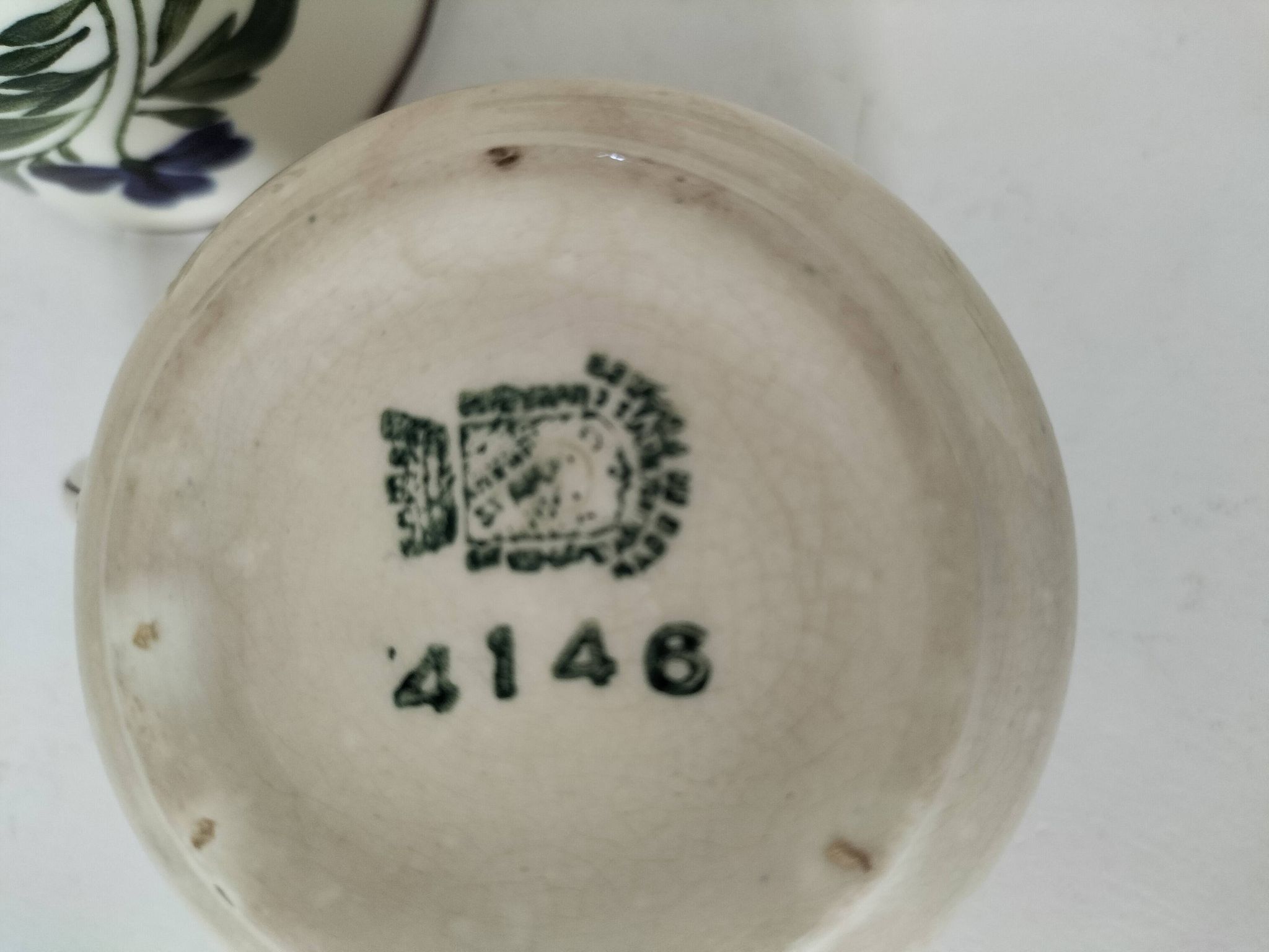 Pair of antique Saint-Amand cups – Floral decoration 4146 (1930s–50s)