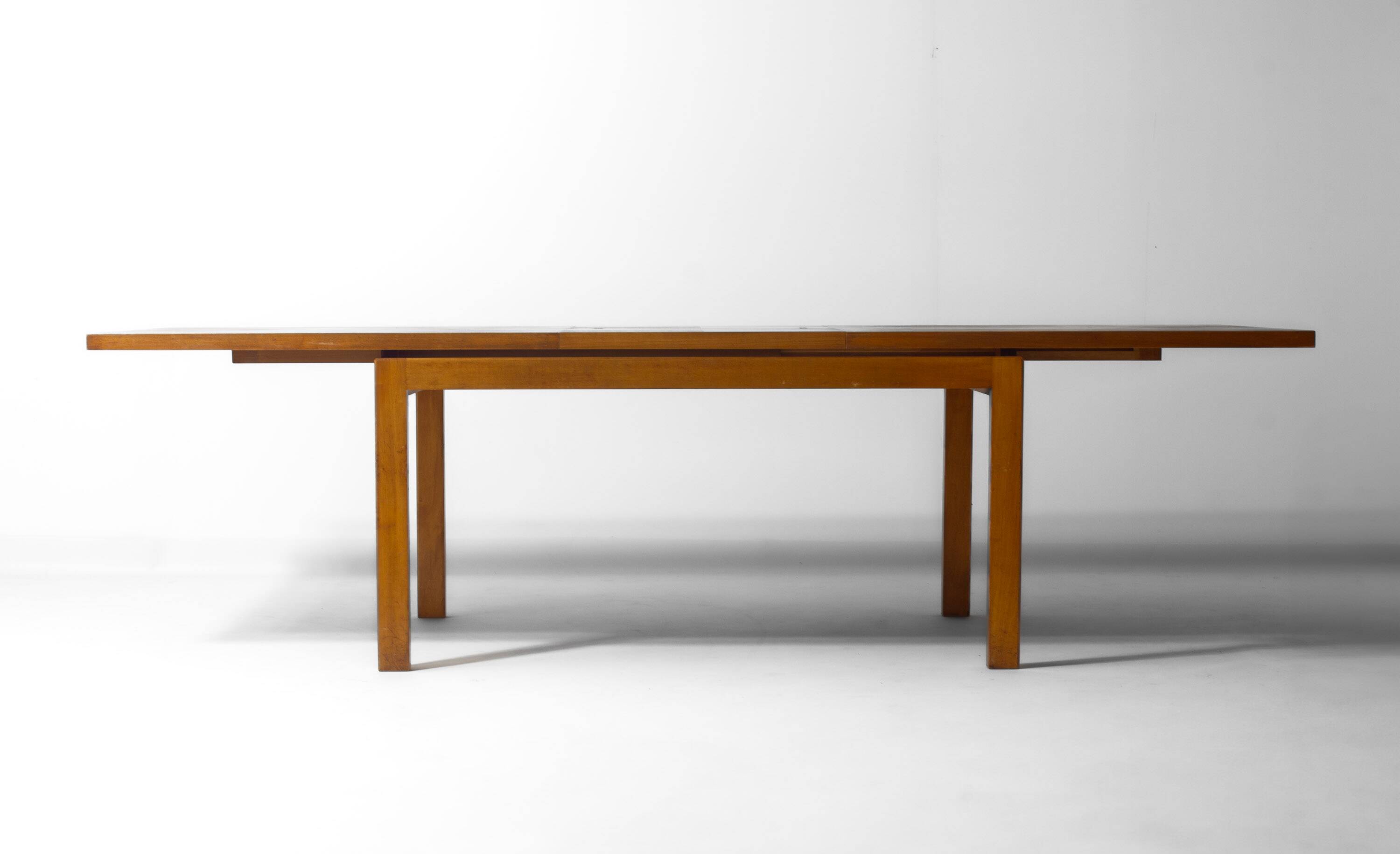 Extendable 'abstracta' dining table in beech by Jos de Mey, Belgium 1960s
