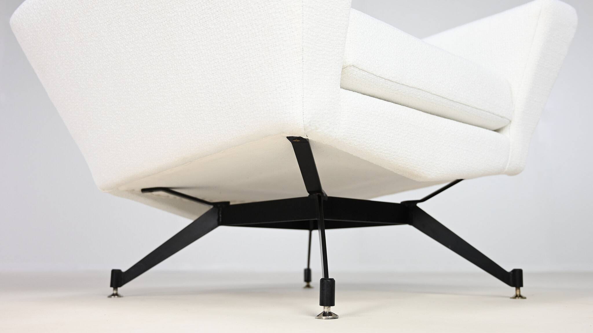 Studio Tecnico APA, Pair of Armchairs Model M530 for Lenzi. Italy C.1950