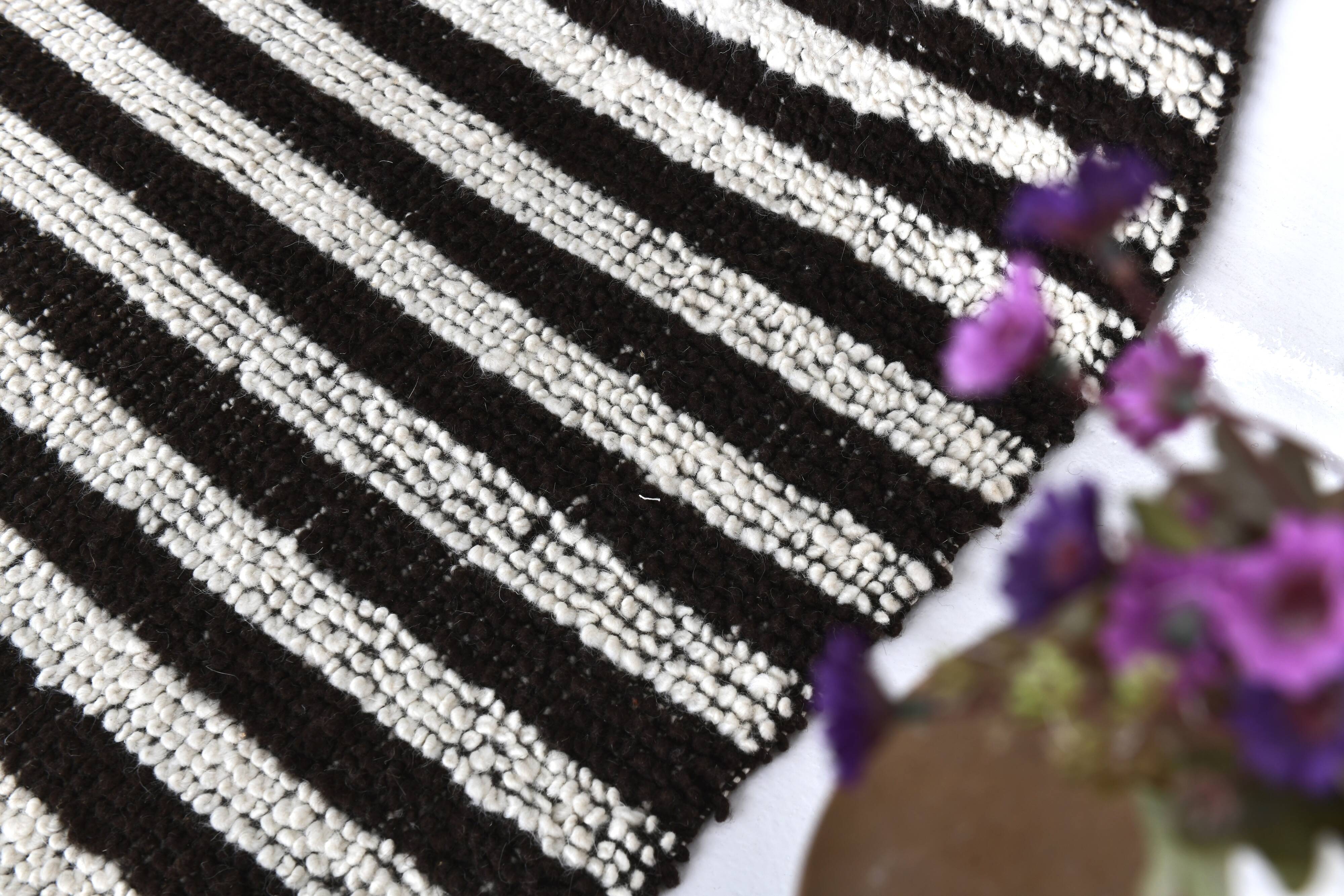2x9 Brown White Striped Runner Rug, 69x289Cm SK 242096