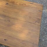 Table with turned legs