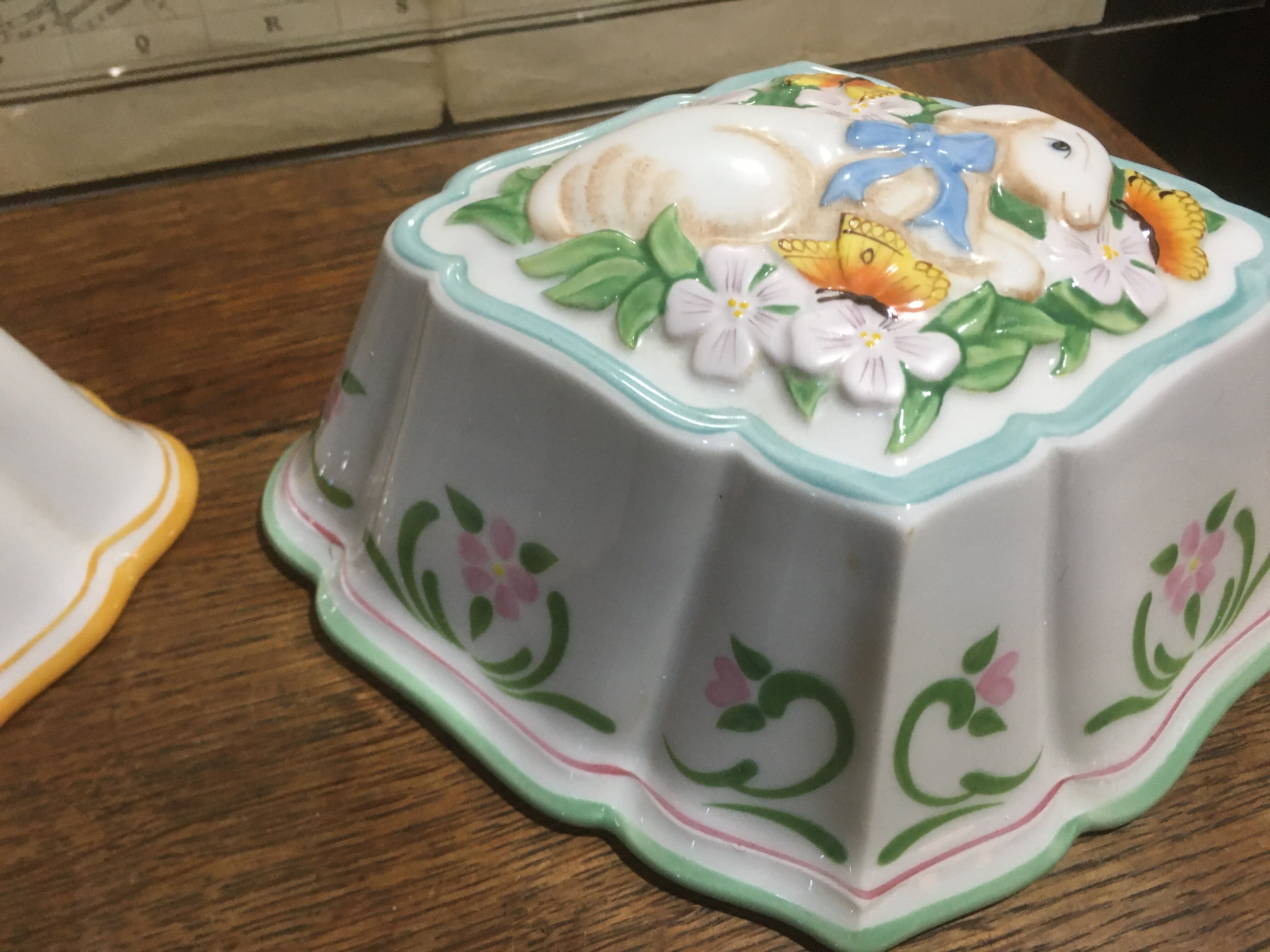 Decorative jelly mold