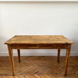Farm table