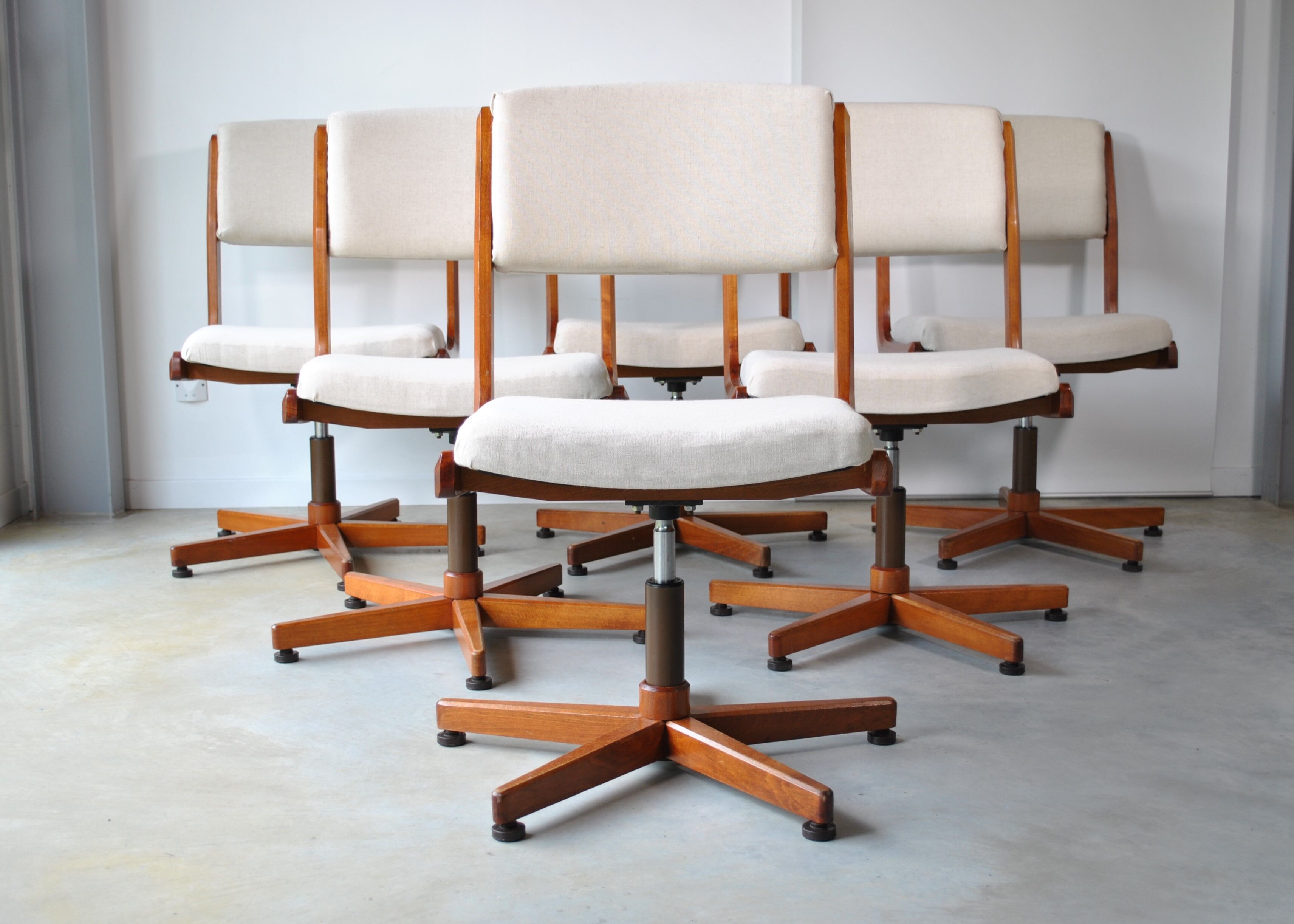 Armchair office conference 1970