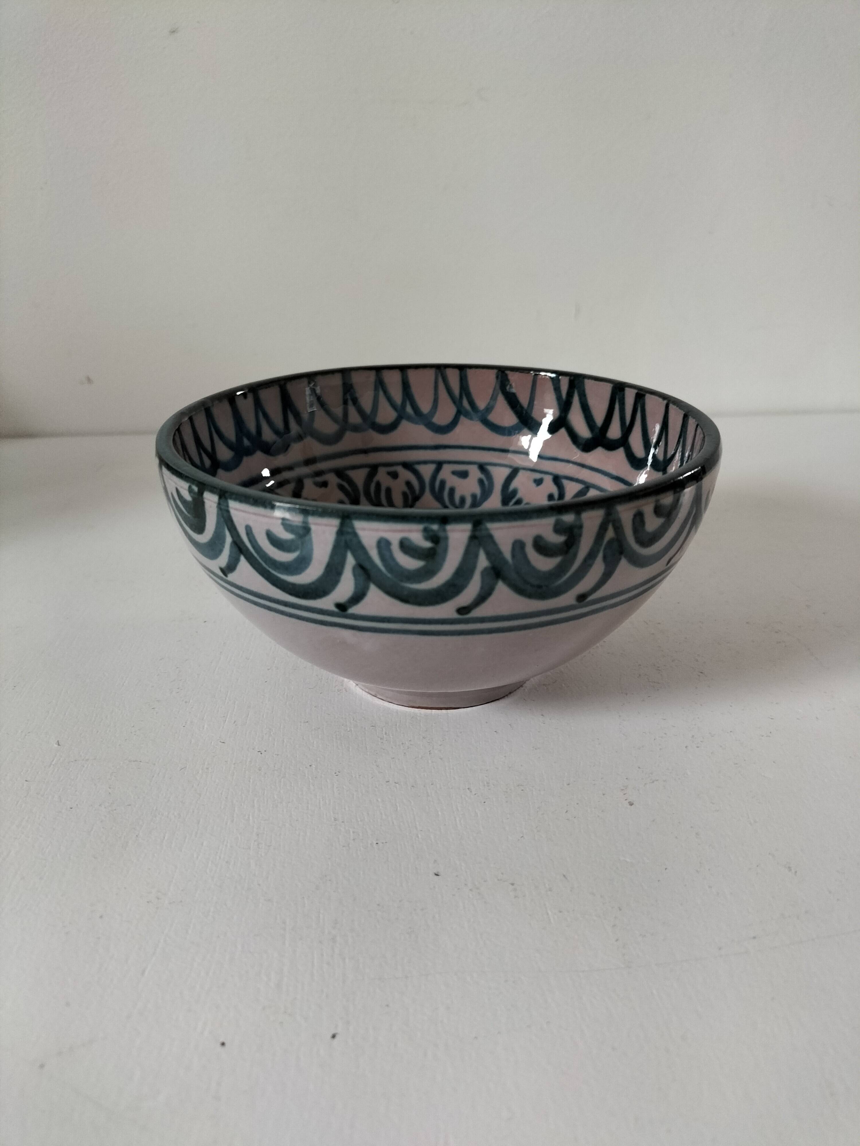Fajalauza ceramic bowl