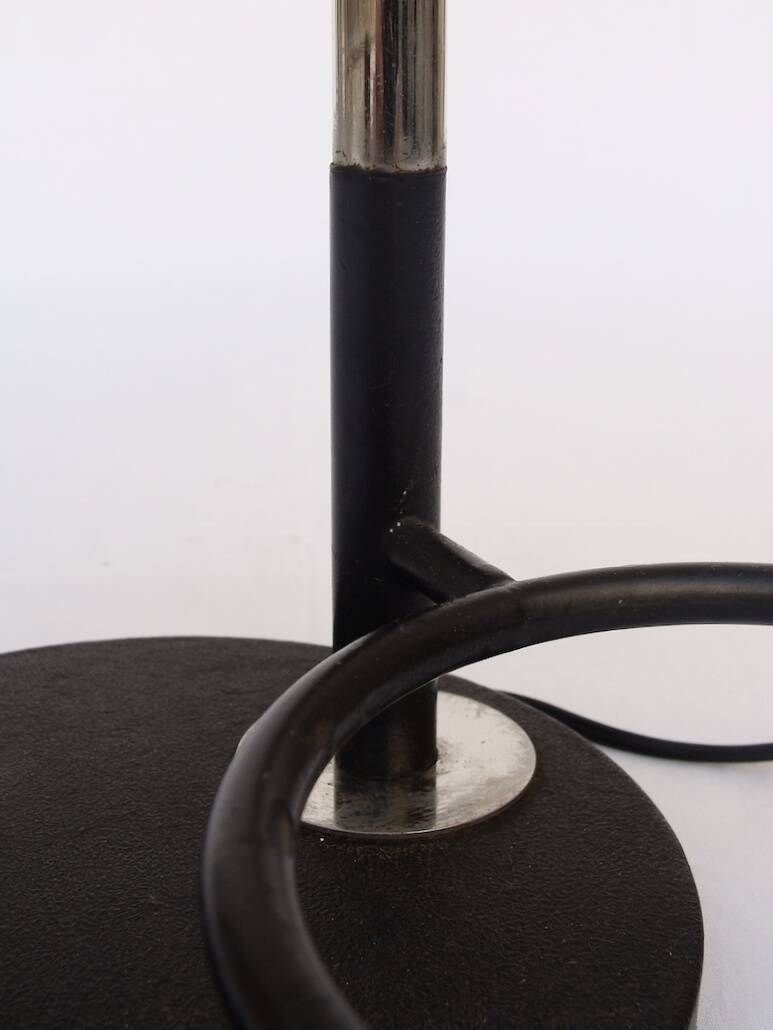 Designer desk lamp 1950, lacquered metal and chrome.