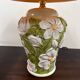 Paire de grandes lampes de table vintage en céramique à motif floral 3D, années 1970