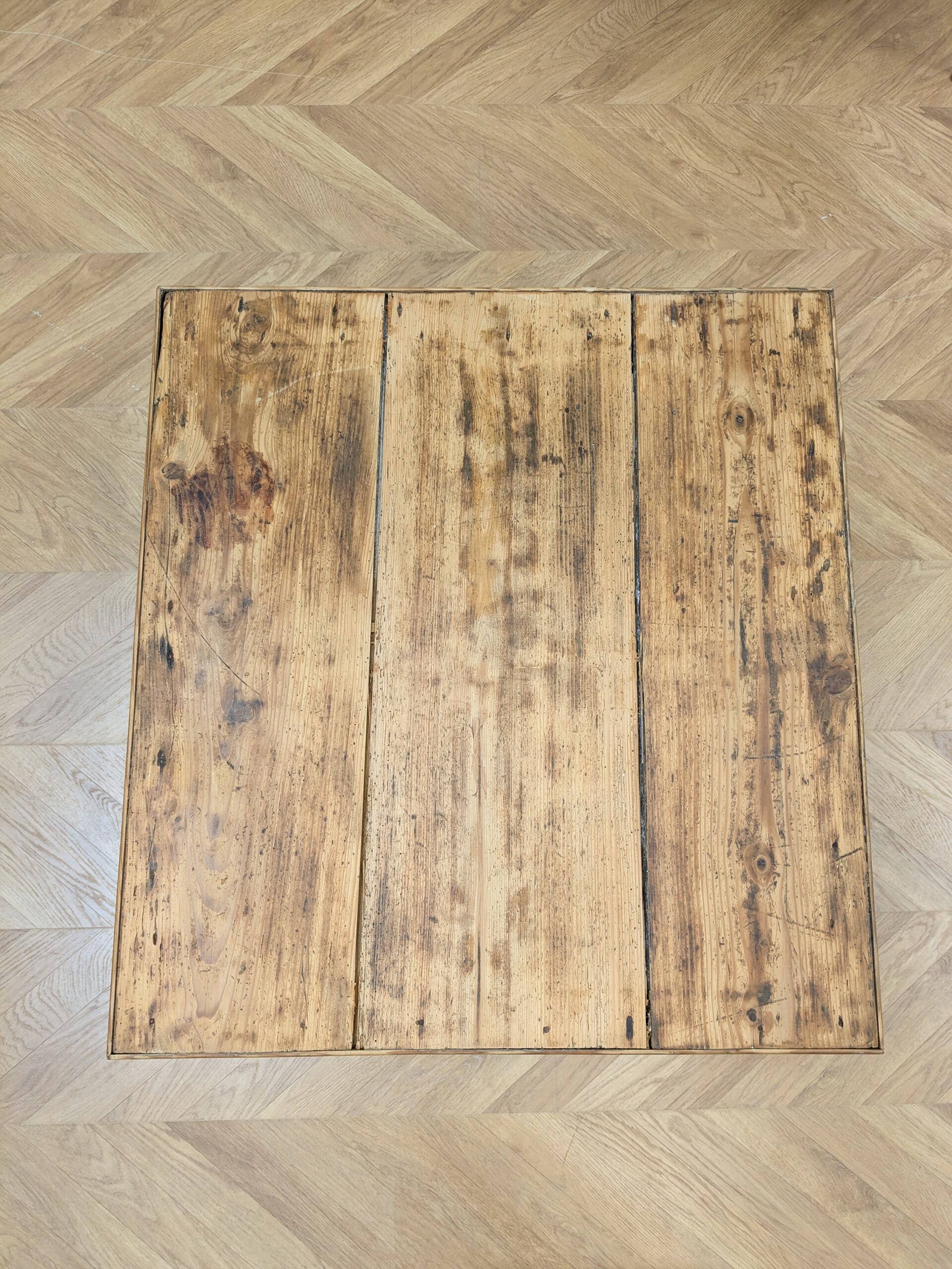 Ancienne table basse de campagne