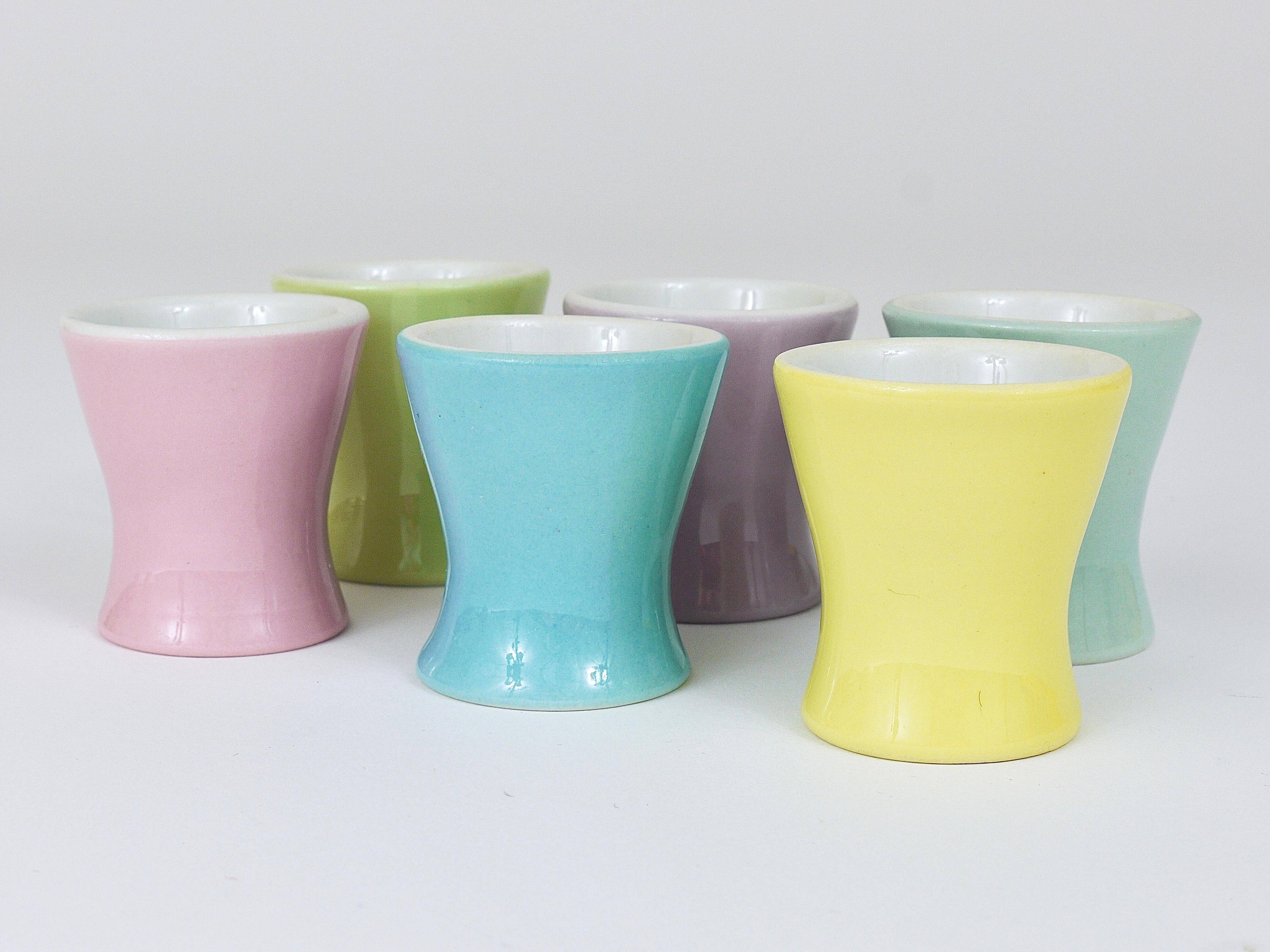 6 Coupes à œufs en porcelaine marguerite pastel milieu du siècle, Lilien, Autriche, années 1950