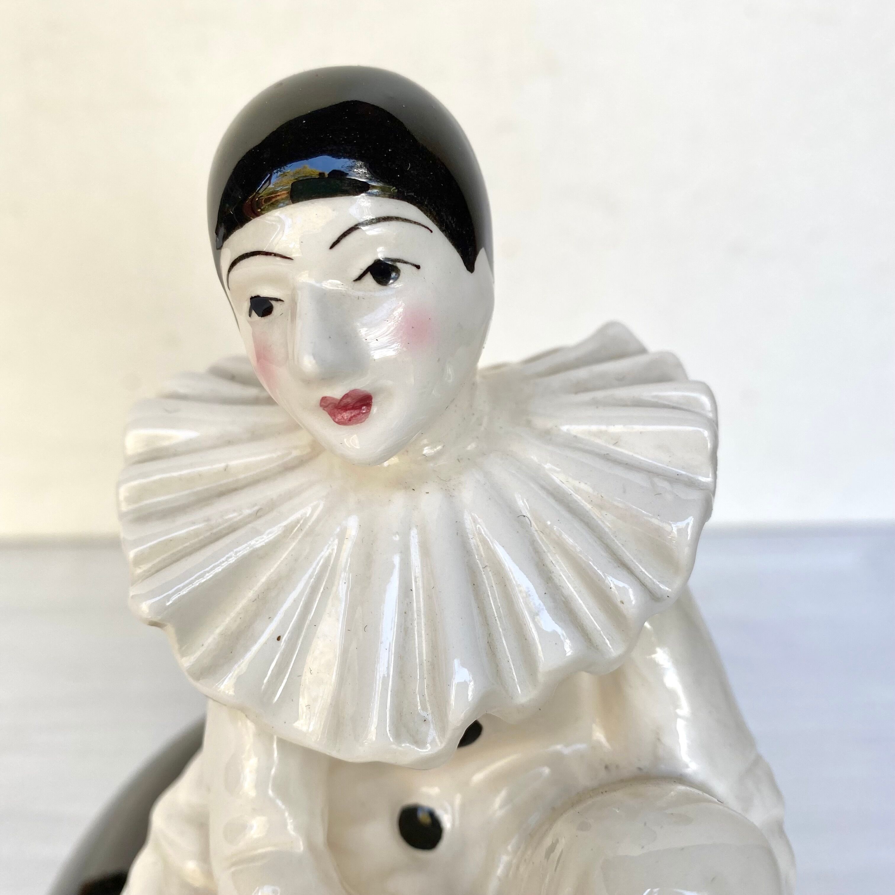 Vintage pierrot ceramic pot
