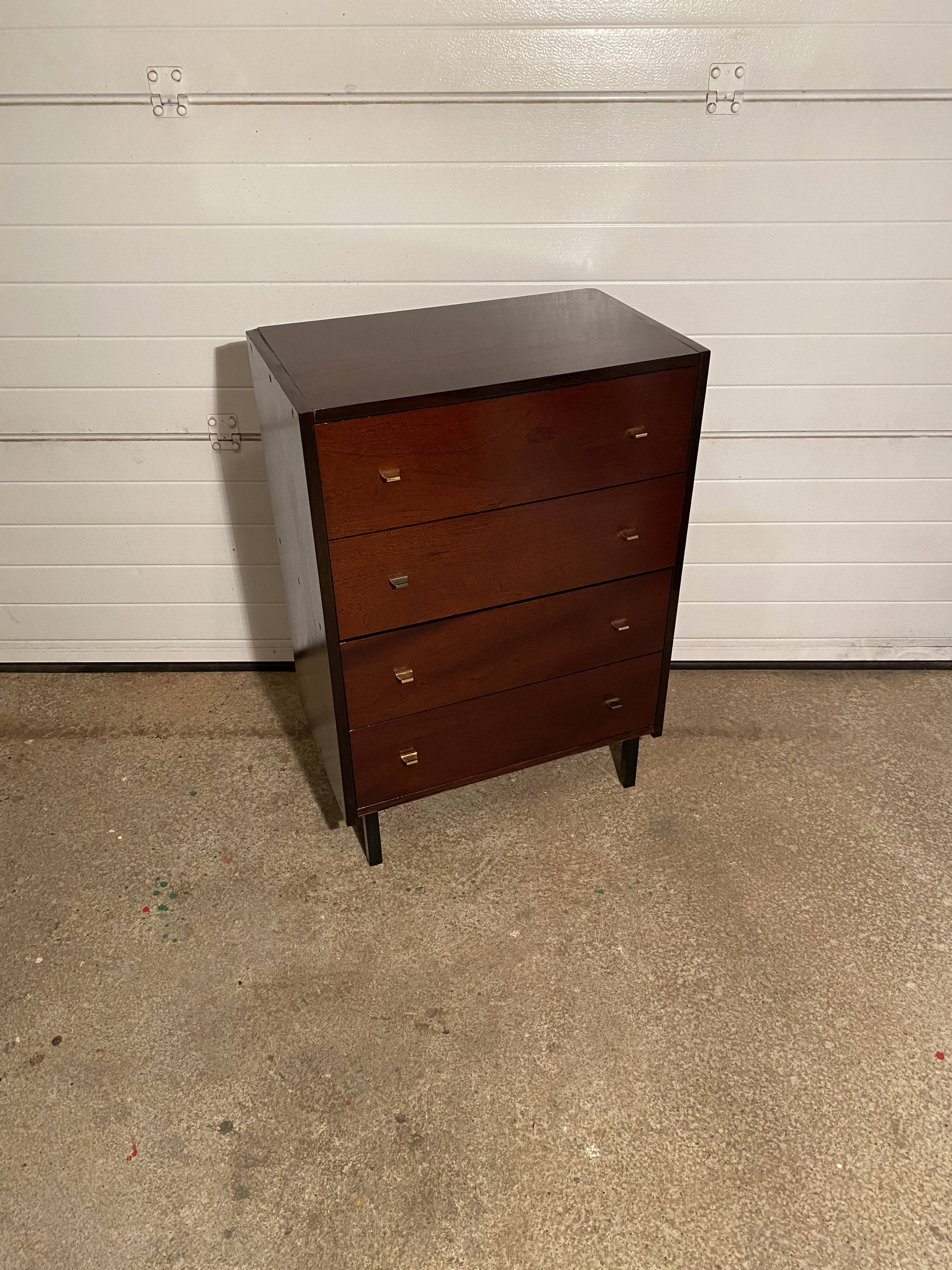 Commode vintage