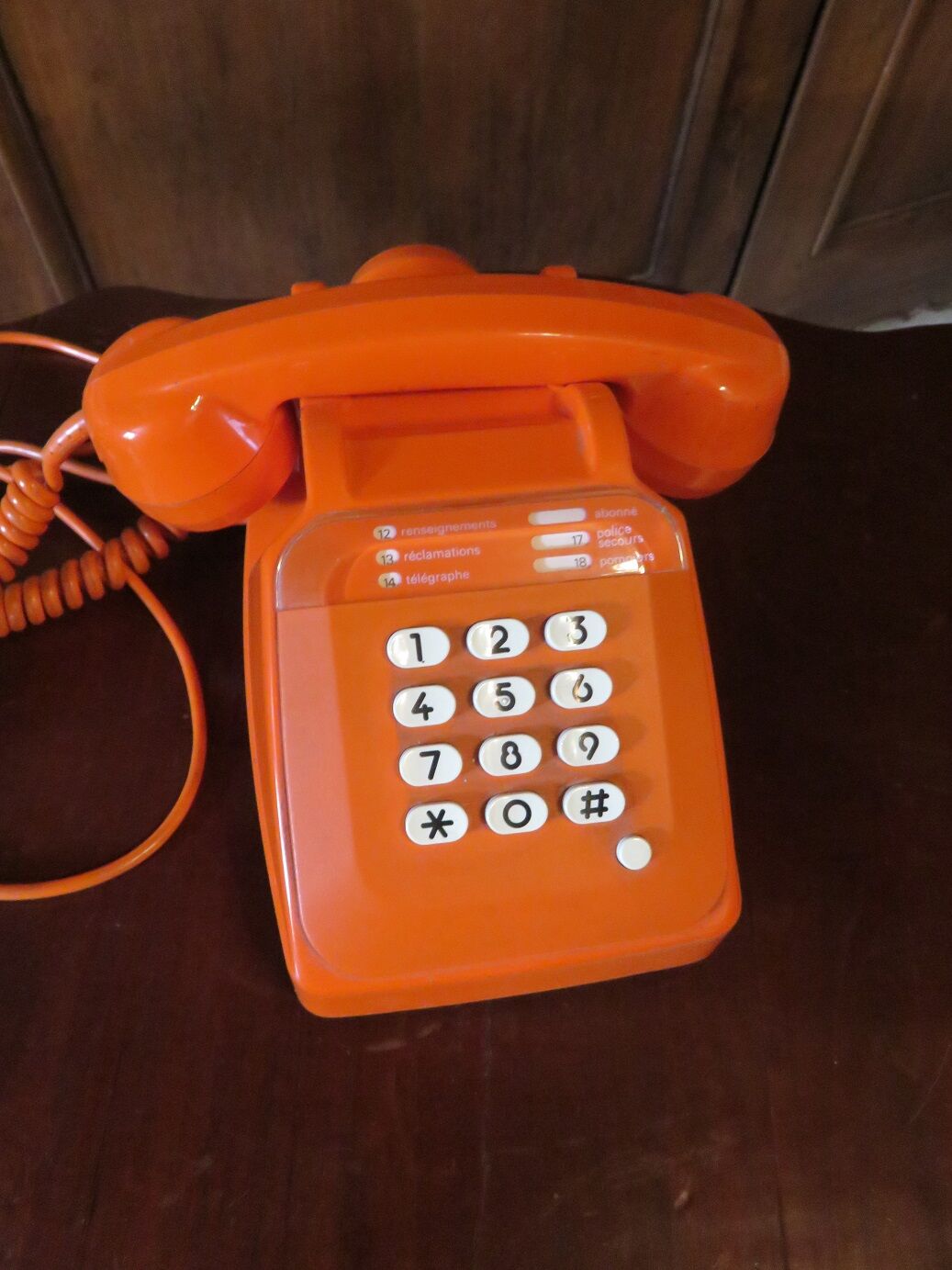 Phone orange 80s