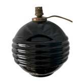 Pied de lampe boule en opaline noire France art déco