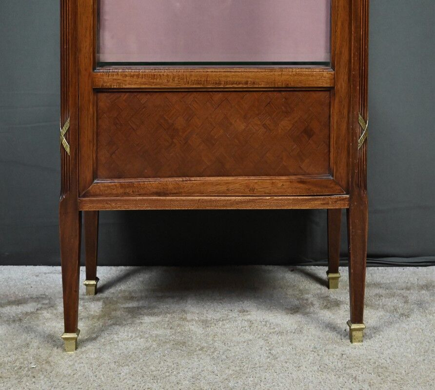 Mahogany display cabinet, Louis XVI style – 1930