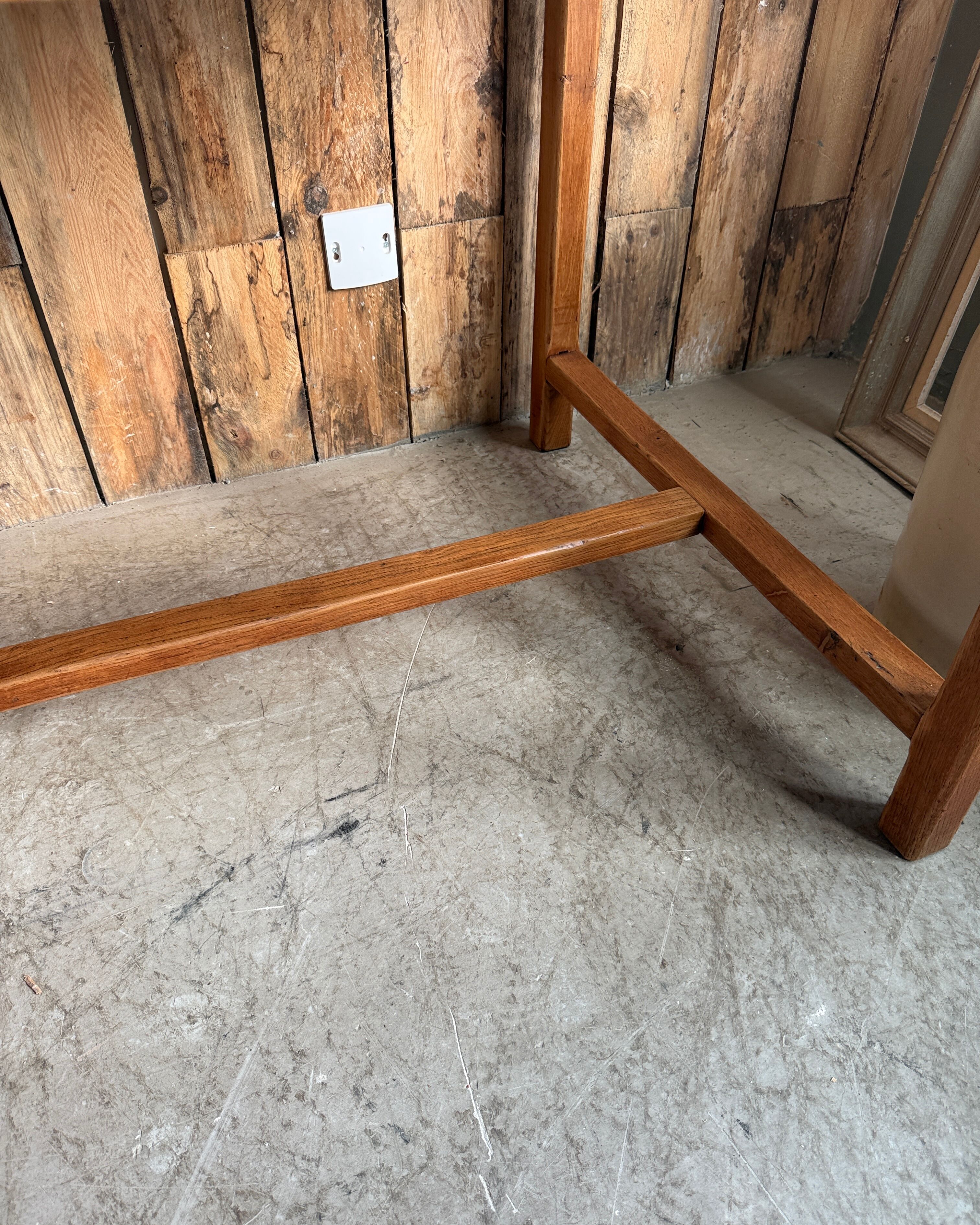 Vintage oak desk from the 1950s (renovated)