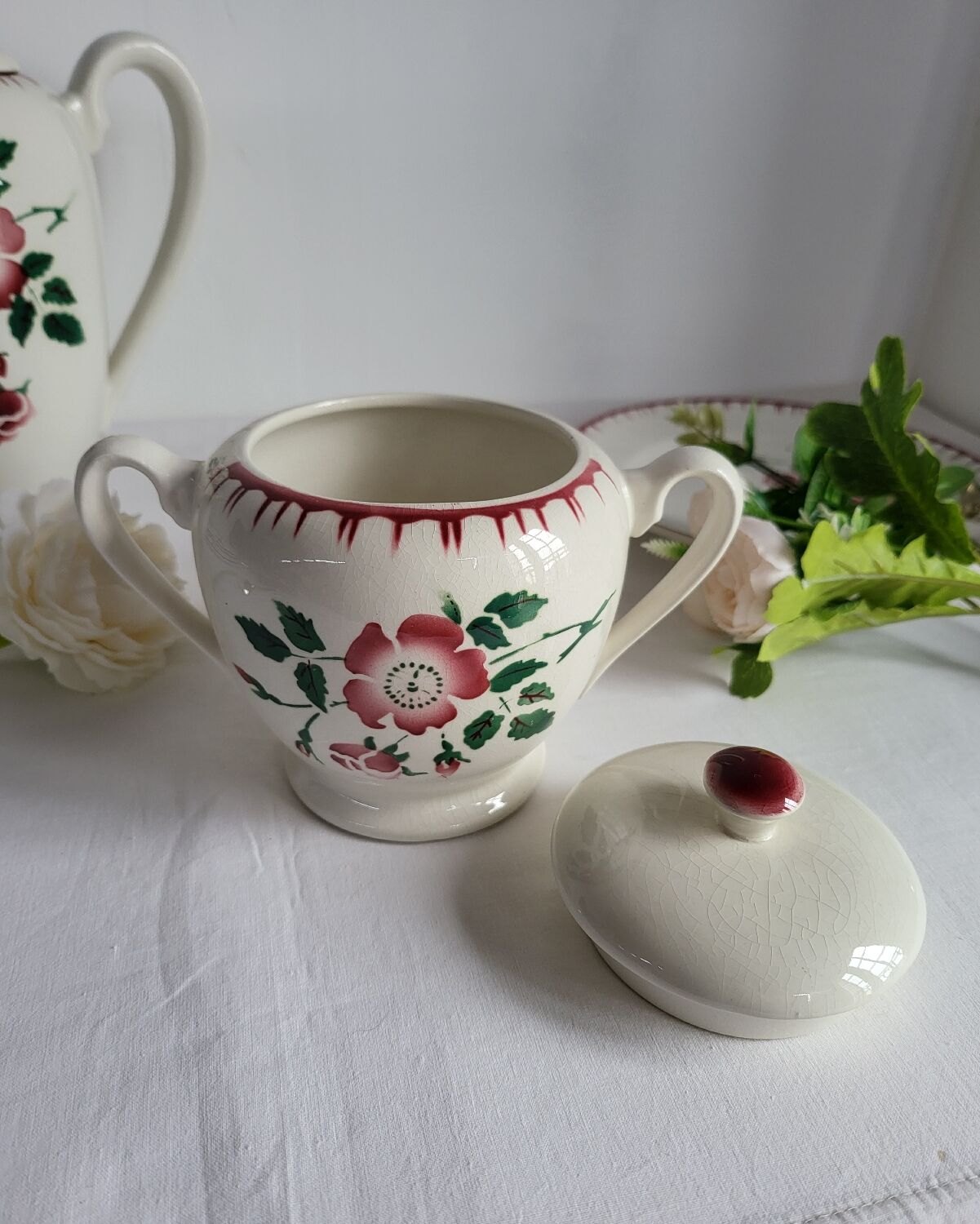 Sarreguemines earthenware sugar bowl, Epernay pattern