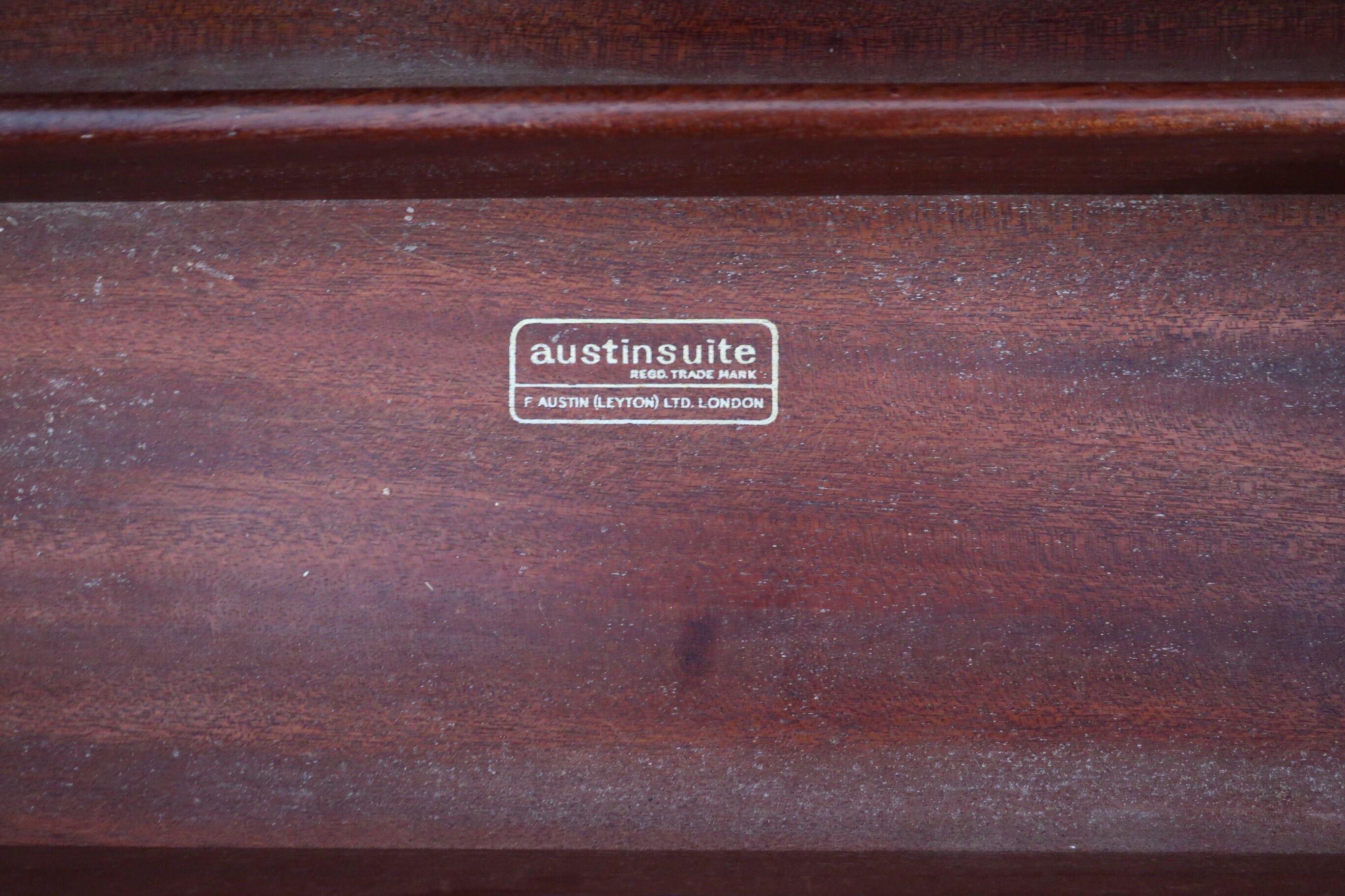 Teak row from the 60s, two sliding doors