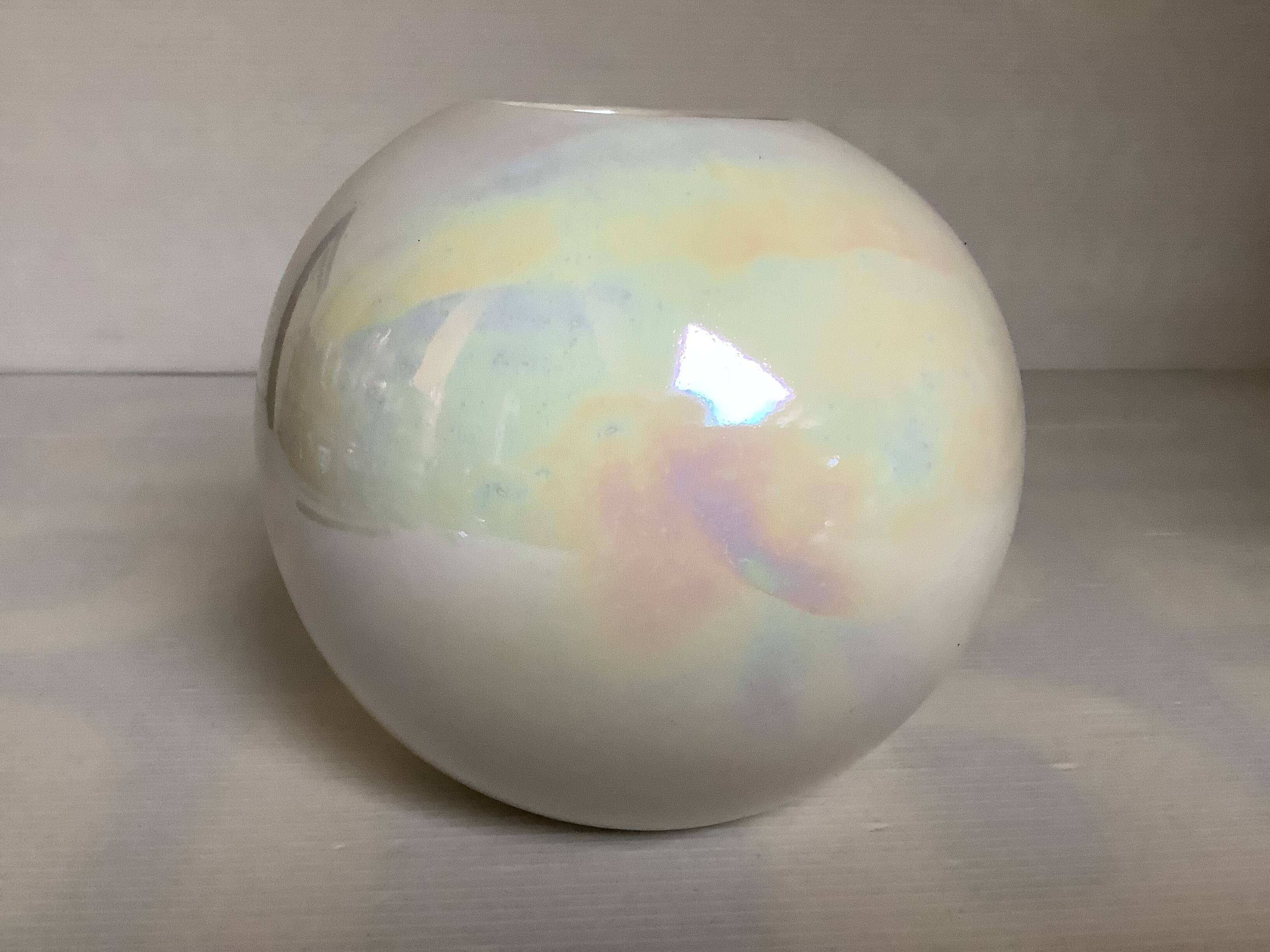 Iridescent white round vase