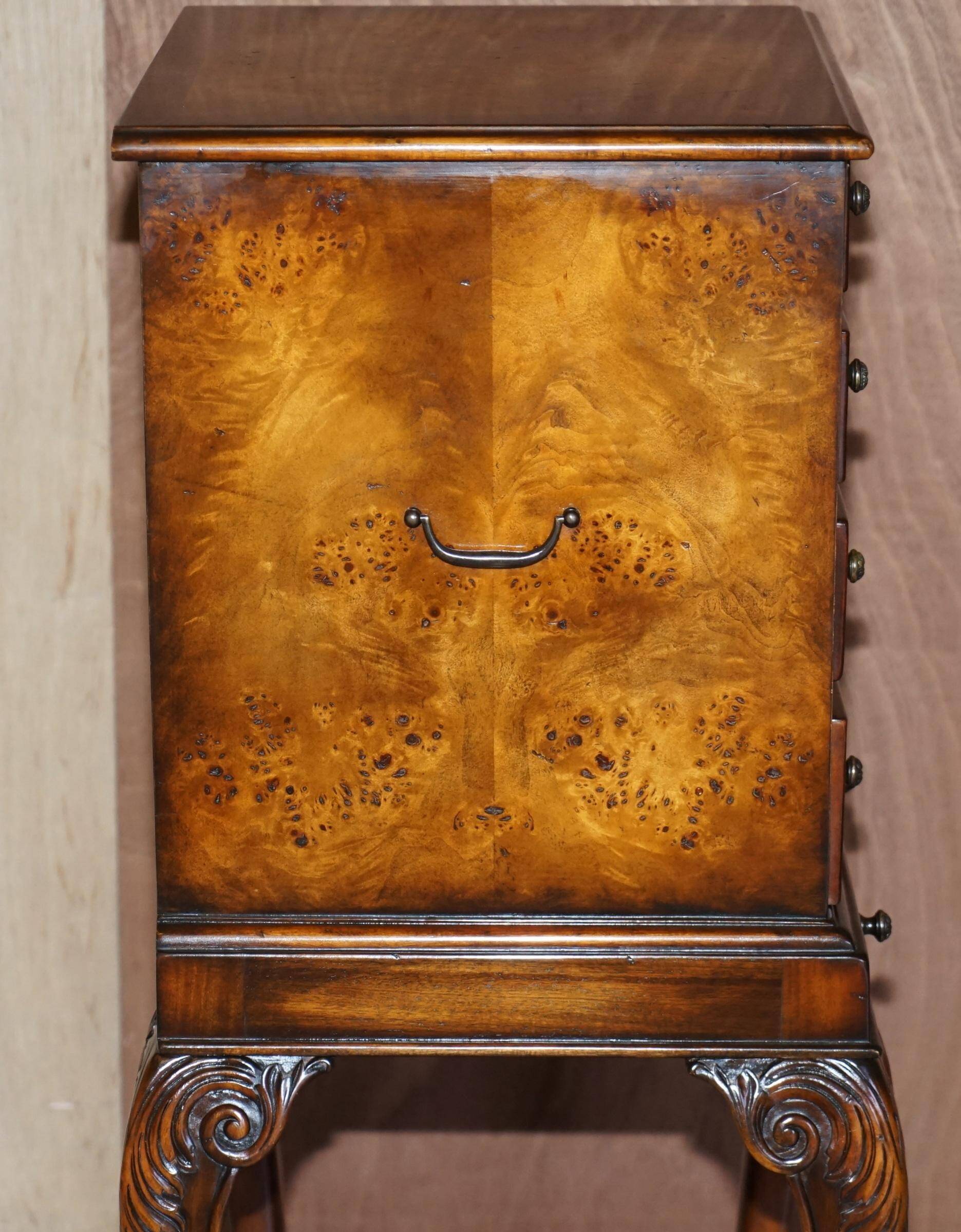 Commode Theodore Alexander style Campagne militaire en cuir
