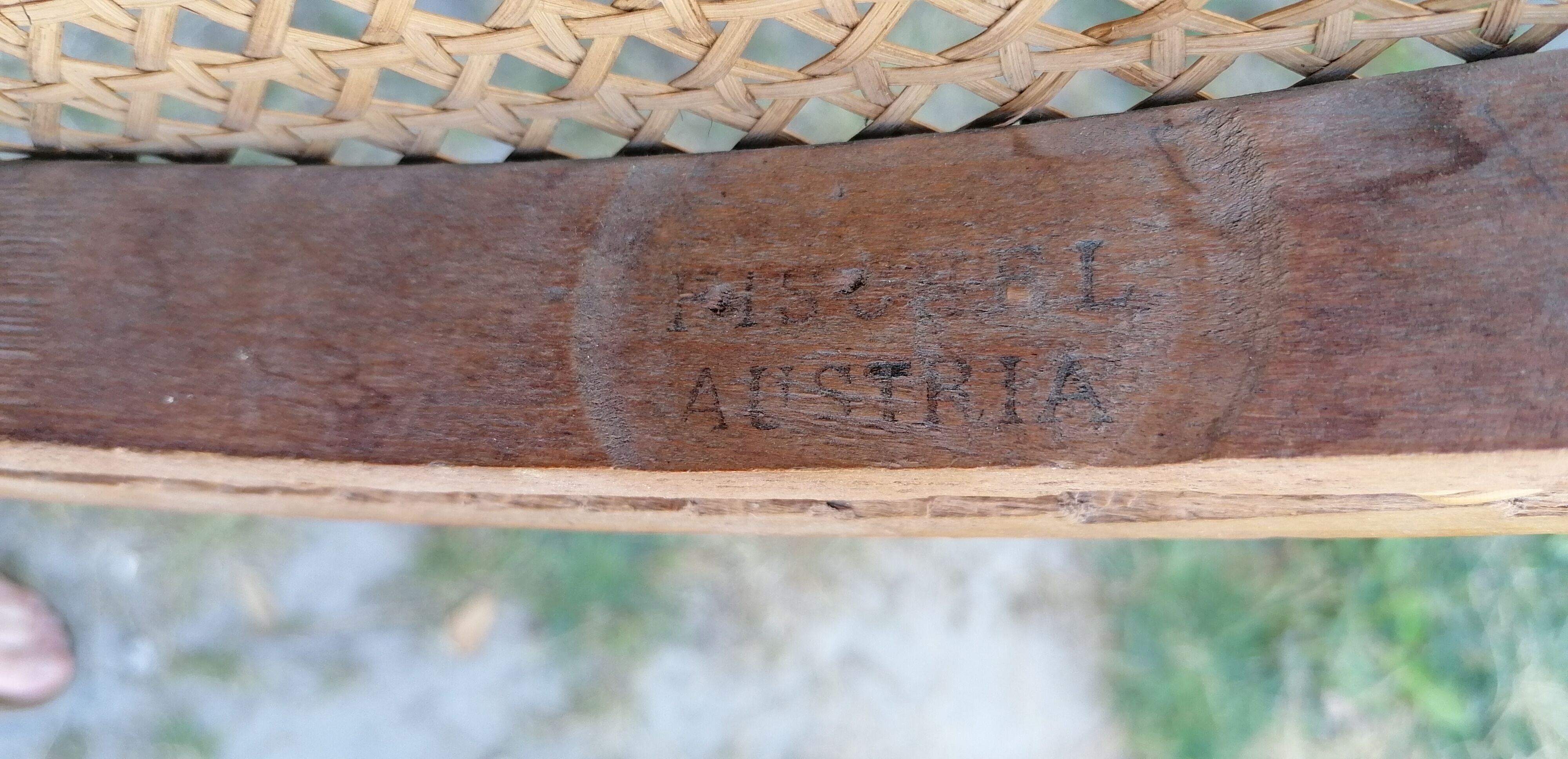 Fischel bistro chair, Austrian design 1900 curved wood and canning