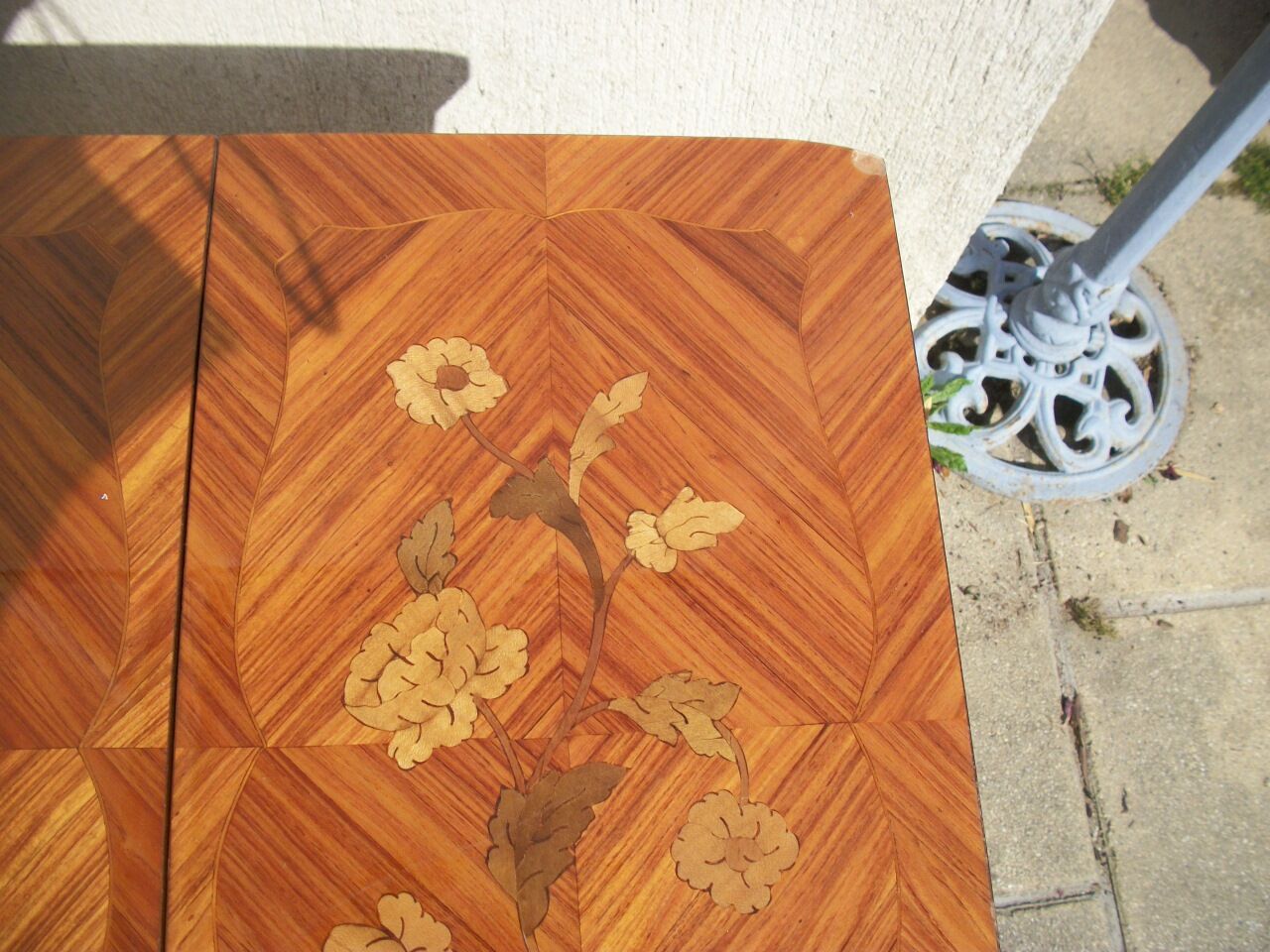Inlaid and bronze dressing table