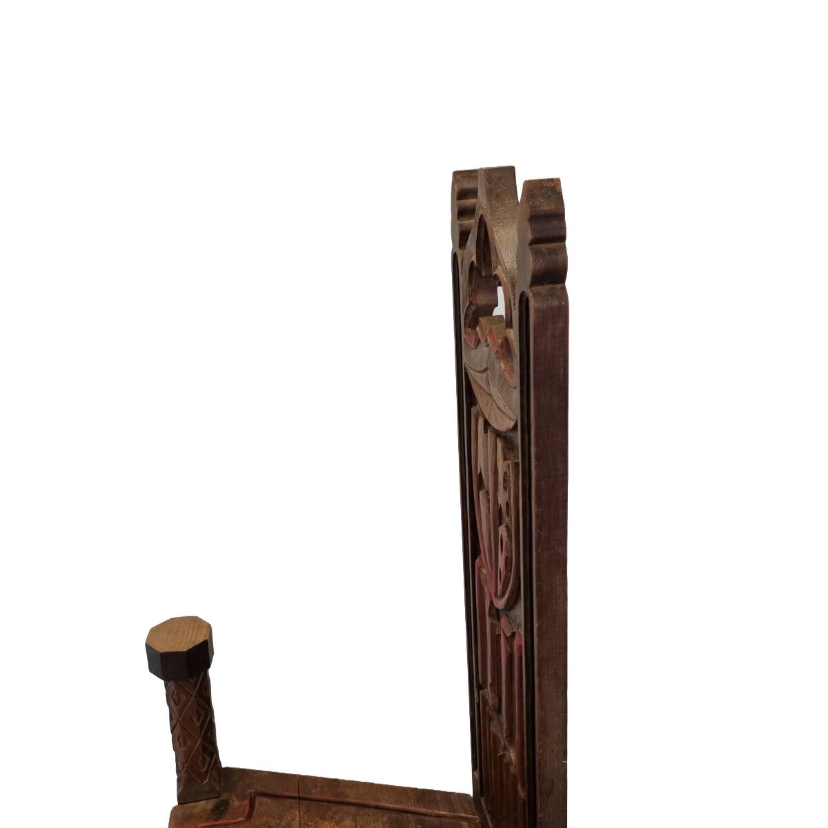 Spanish hand carved Gothic Style Chair, 1st half 1900s
