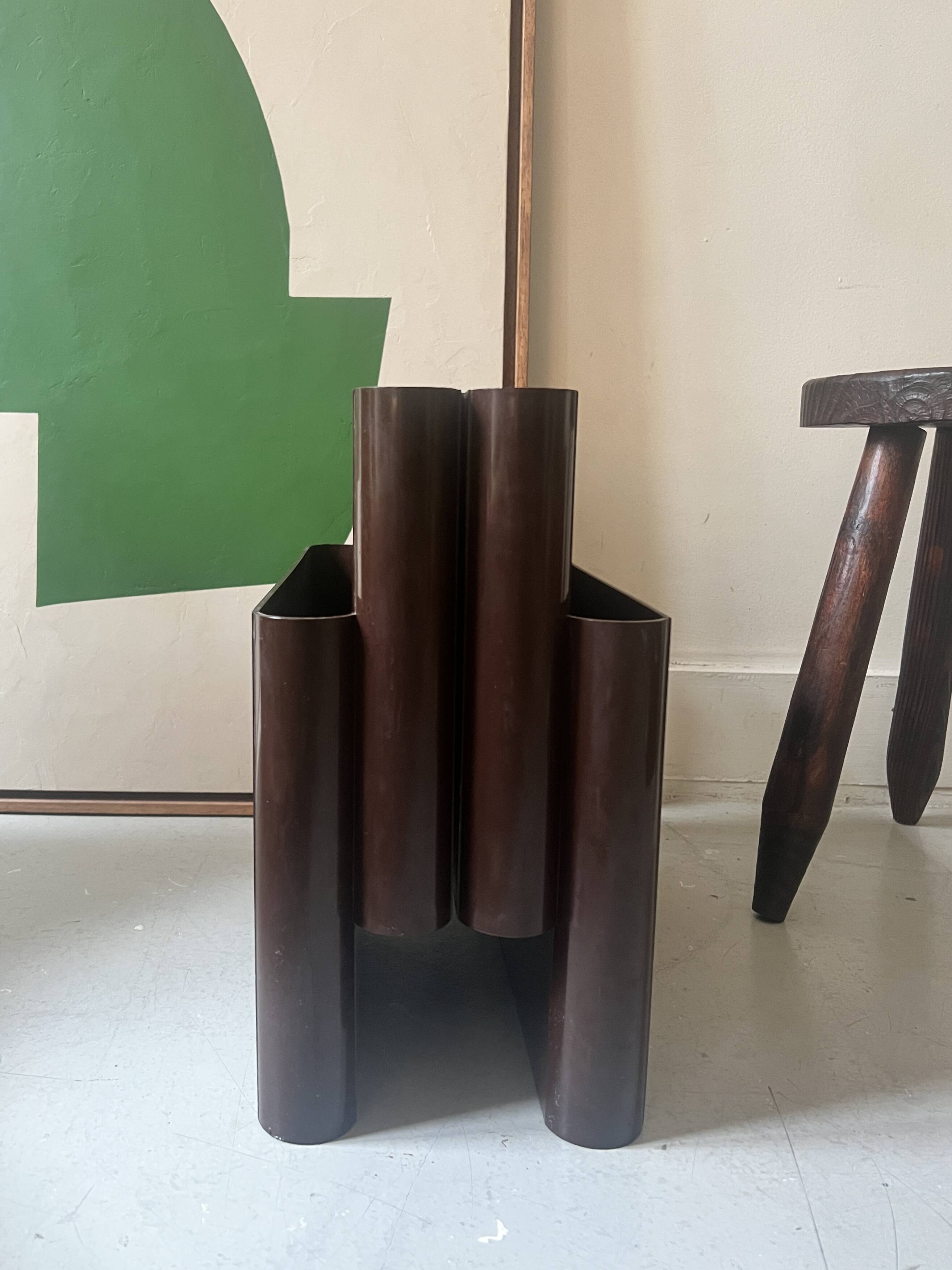 Brown magazine/vinyl holder by Giotto Stoppino for Kartell, design 1970.