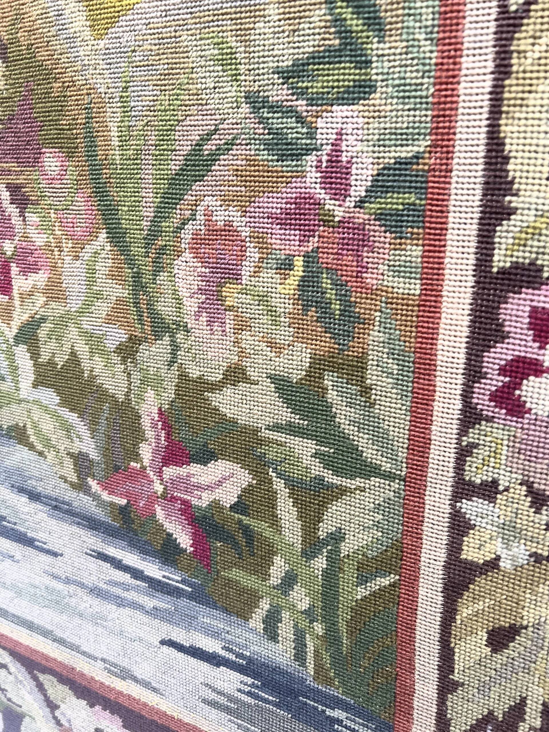 Tapisserie verdure dans le goût d’Aubusson sur châssis (214 x 176 cm)