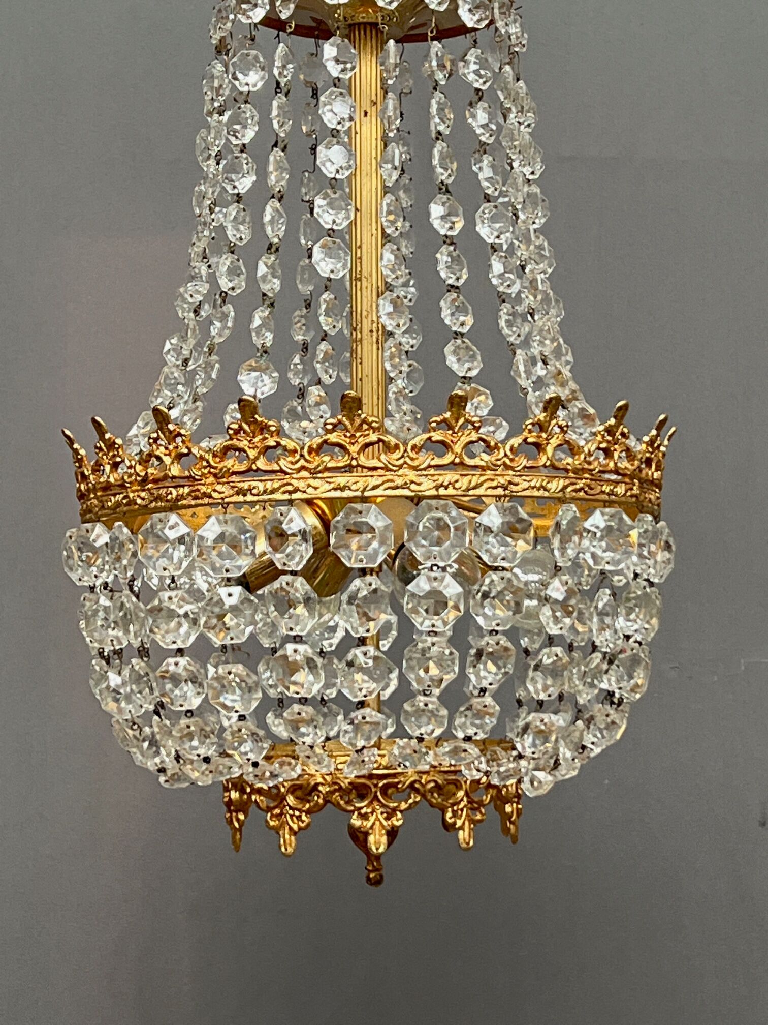 Louis XV style chandelier. Gilded bronze, massive ancient crystal.