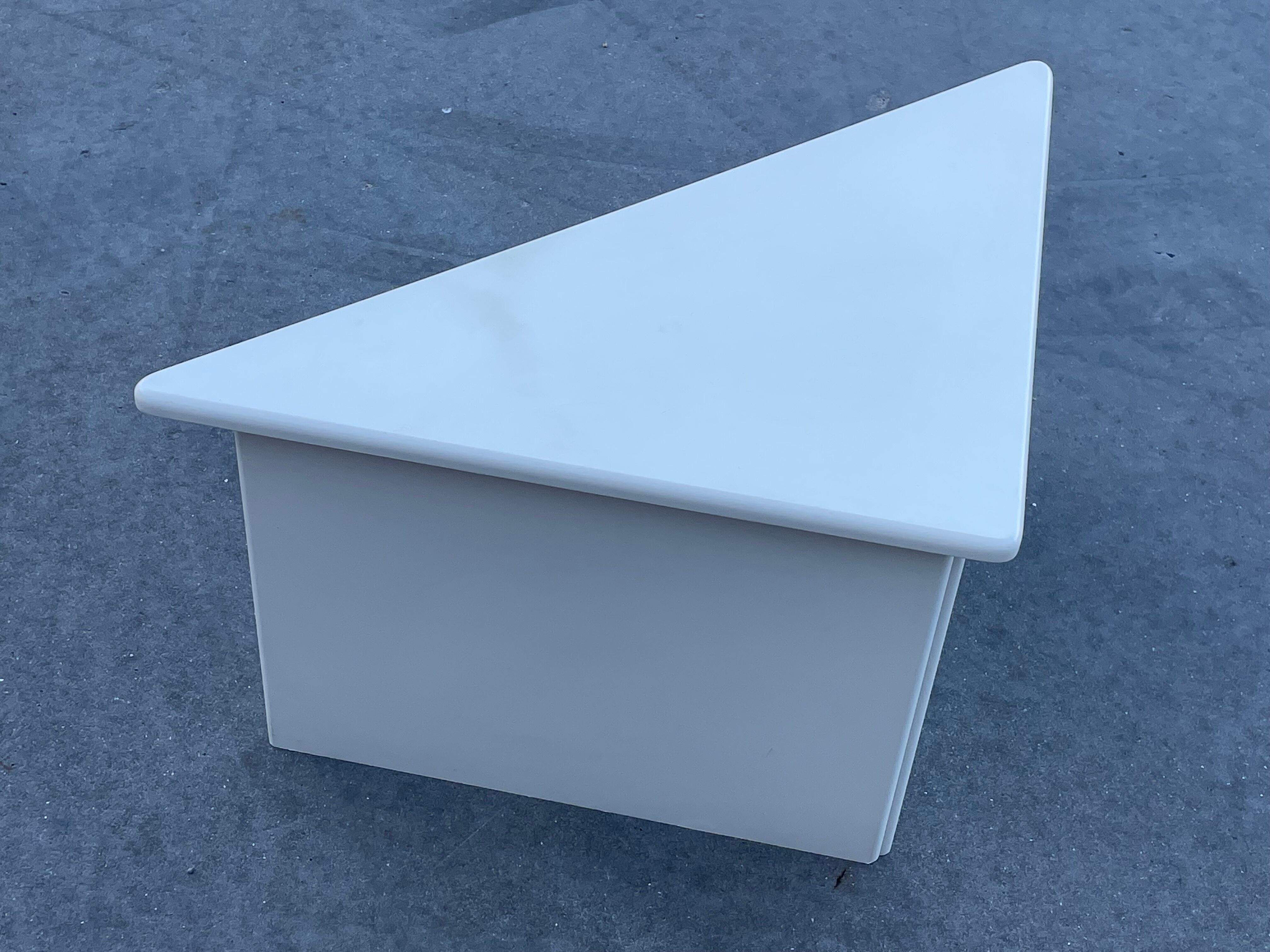 Set of three triangle side tables wood white creme design