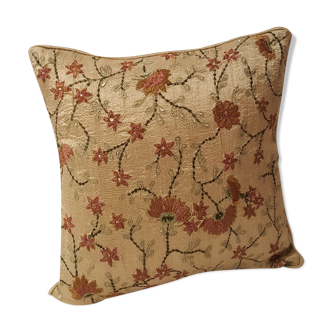 Silk embroidered cushion cover