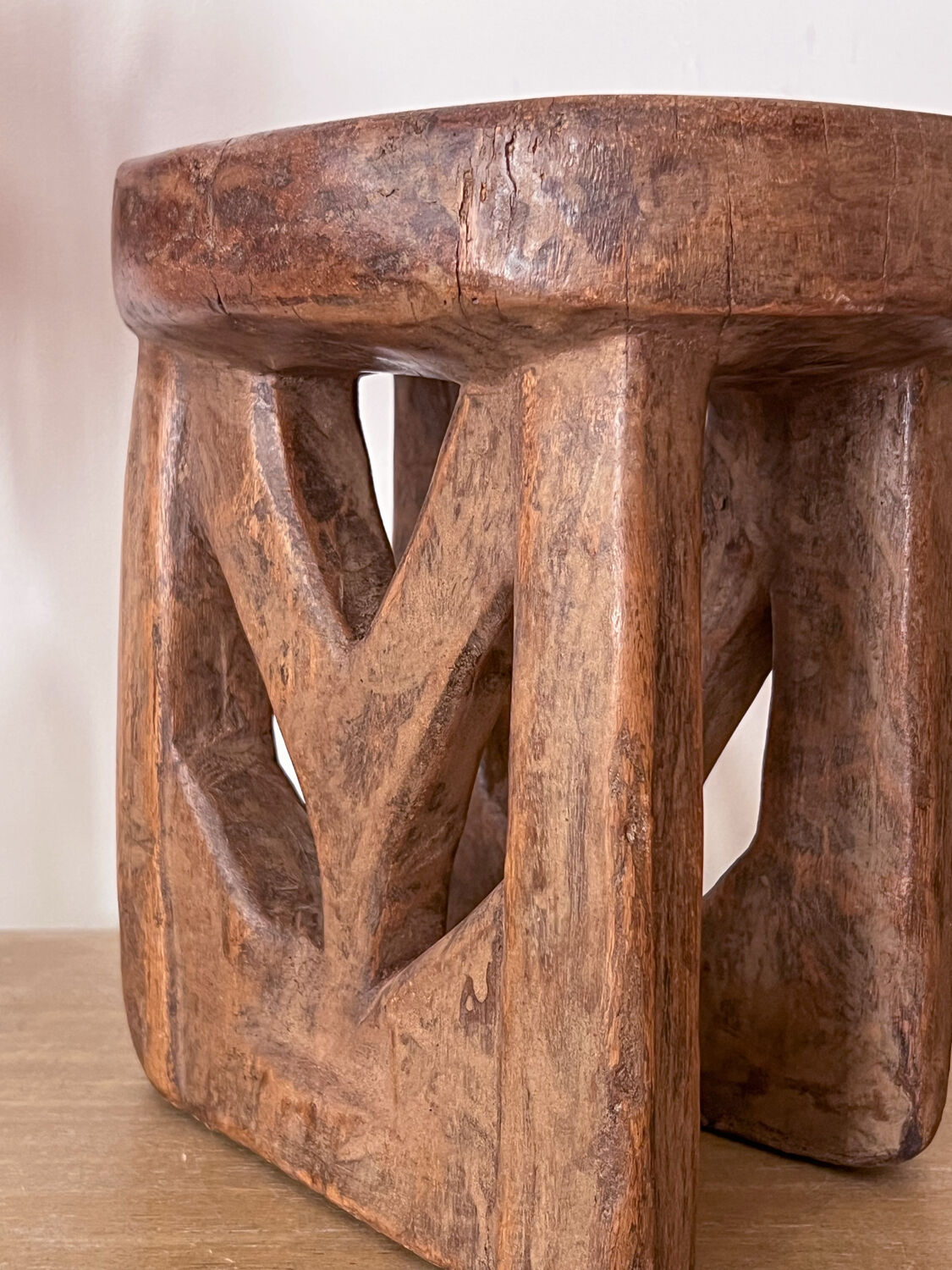 Bamileke wooden stool (Cameroon)