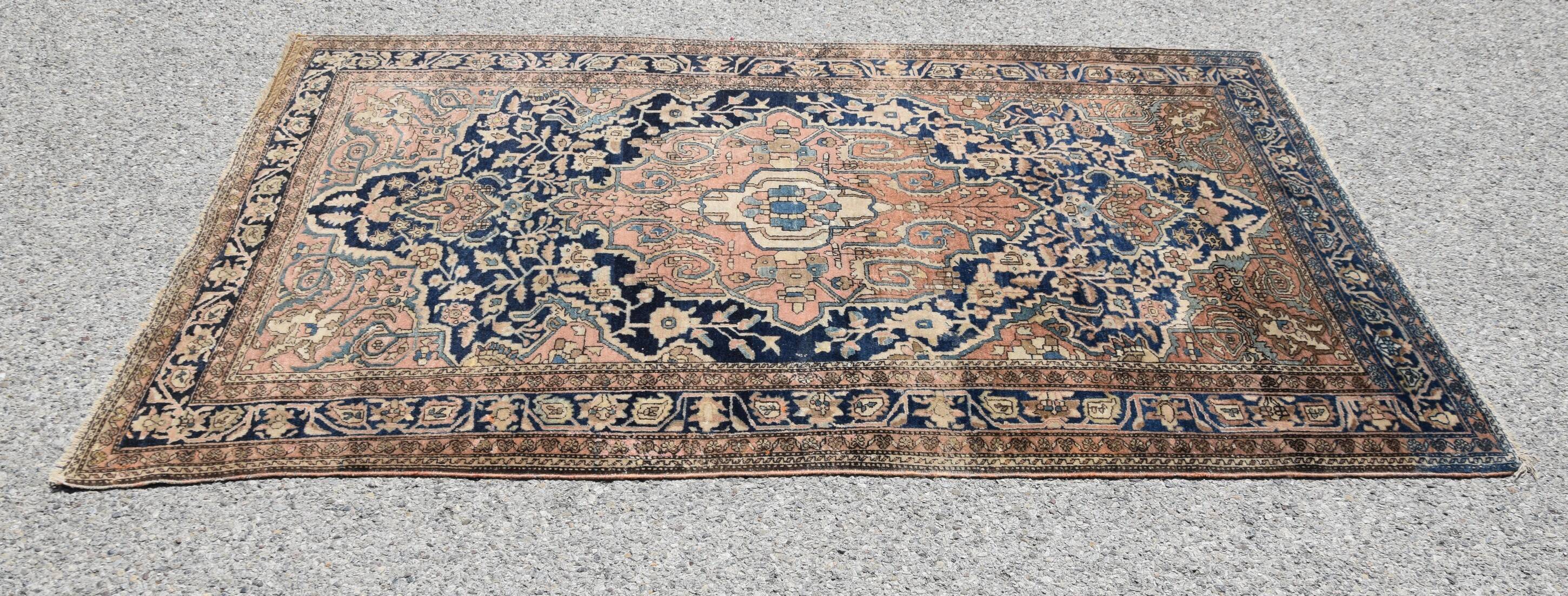 Ancient Iranian Oriental rug Sarouk 128x209 Metres