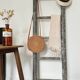 Ancienne échelle décorative en bois