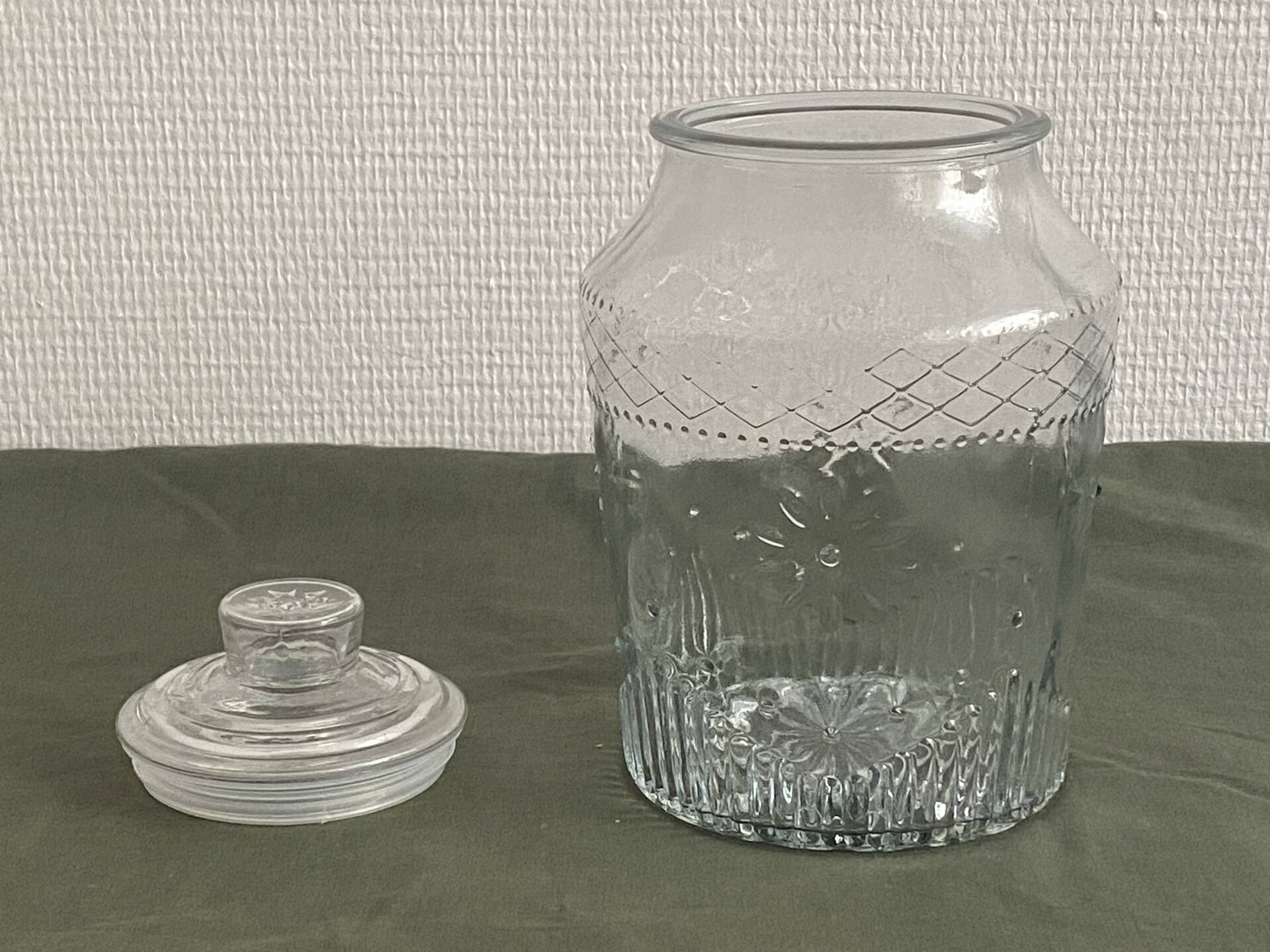 Grande bonbonnière en verre