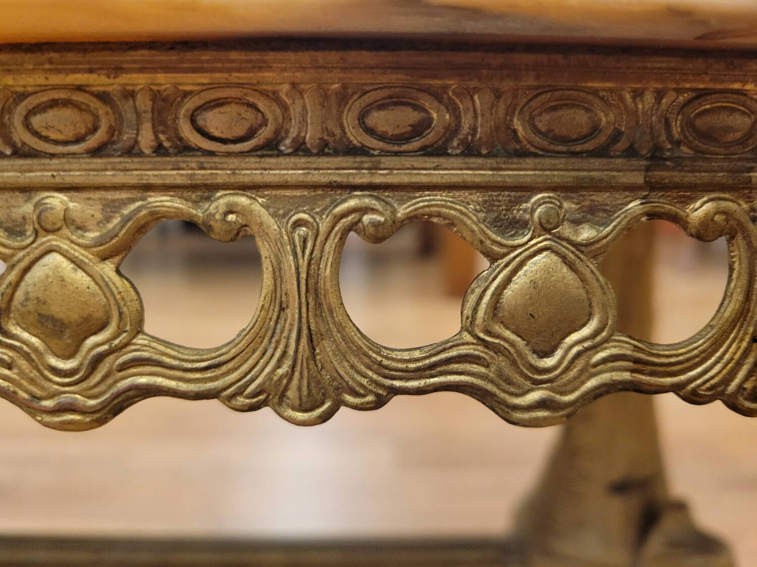 Coffee table in gilded bronze and marble