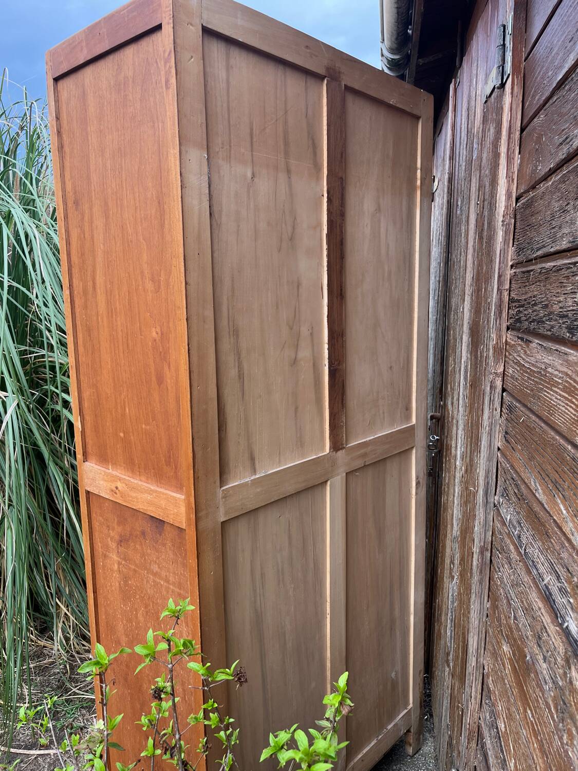 Armoire en bois vintage à deux p