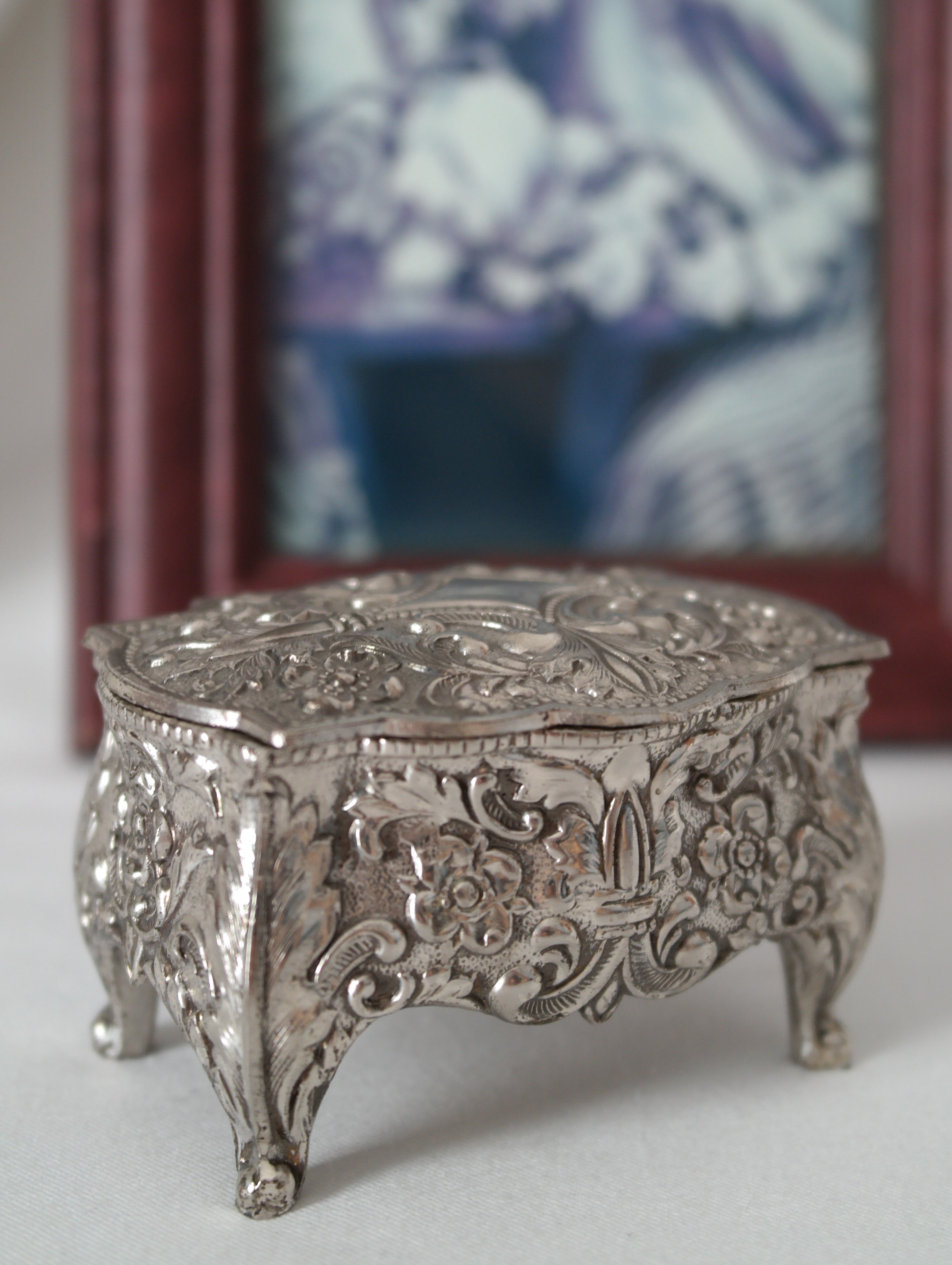 Silver metal box, jewellery box