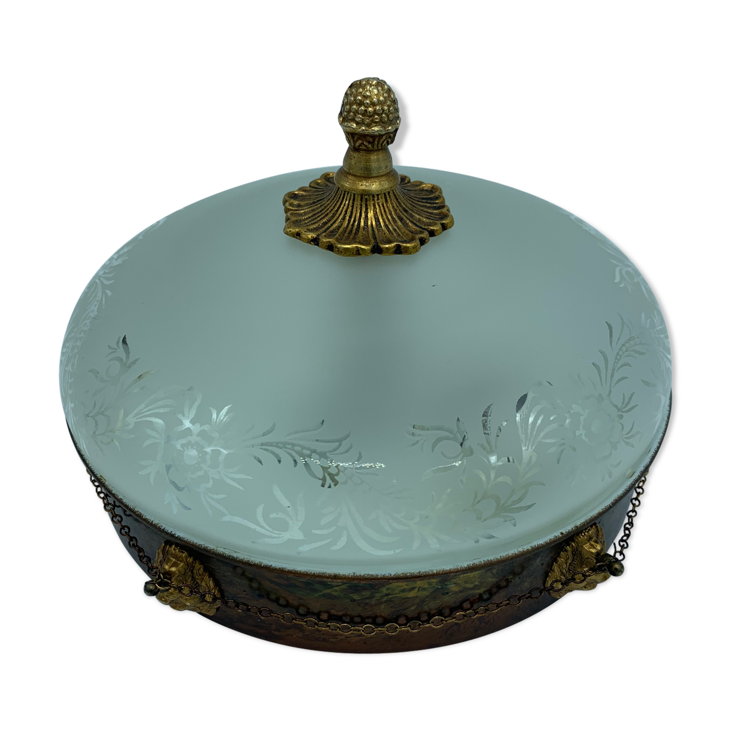 Globe-polished glass ceiling