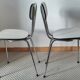 Lot de chaises blanches vintage