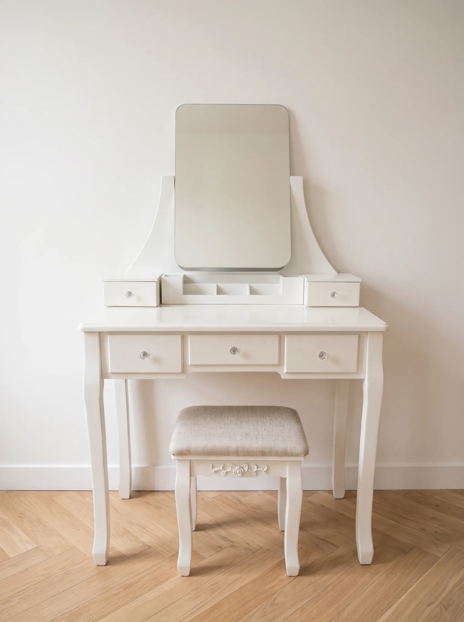 Coiffeuse vintage blanche avec tabouret et miroir