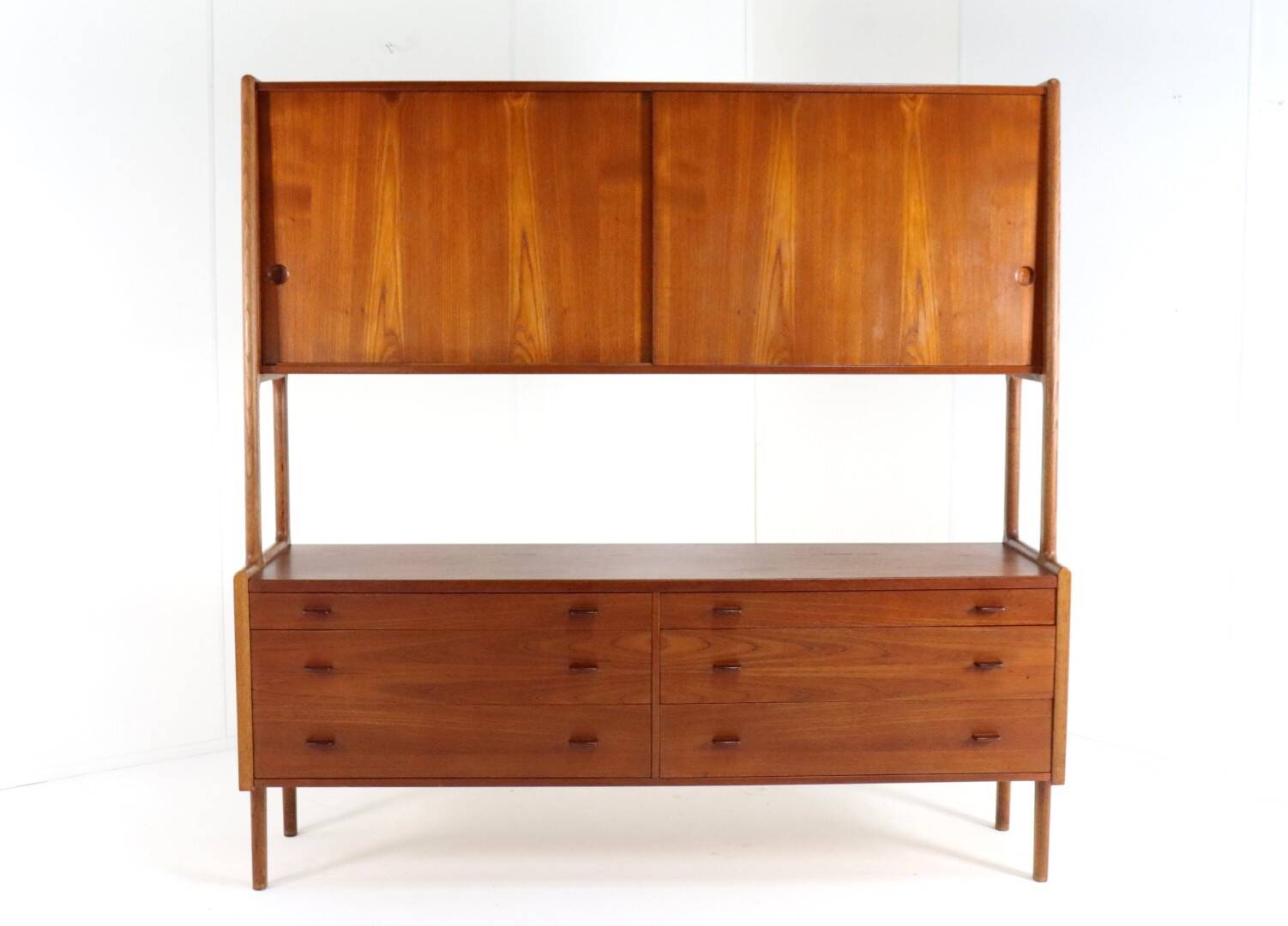Hans Wegner voor RY mobler RY-20 kast - Deens design