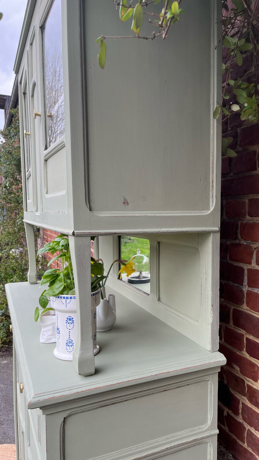 Art Deco Dresser Vert de Gris