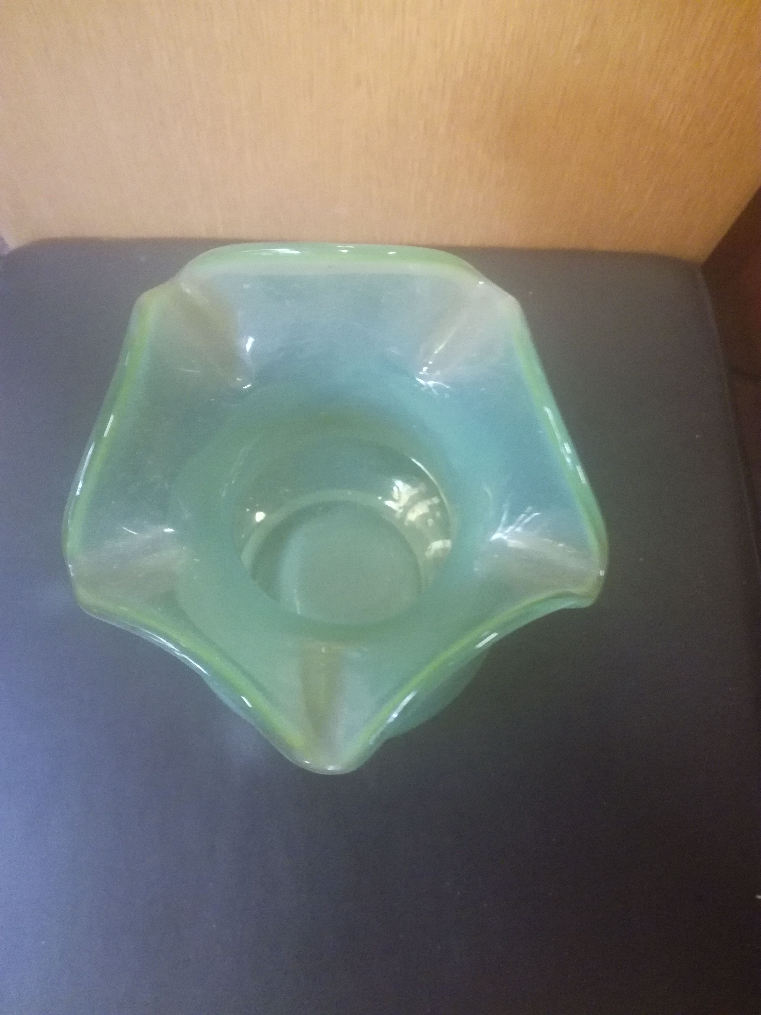 Polish design green vase