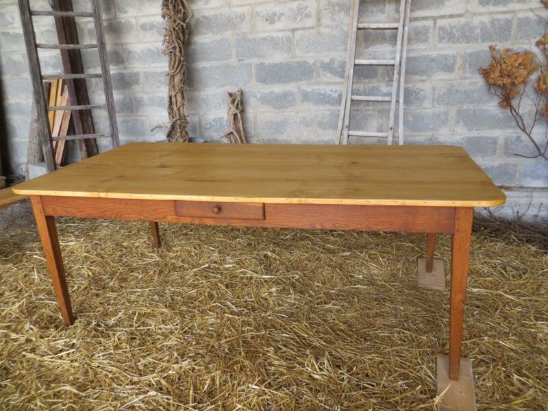 Farm table