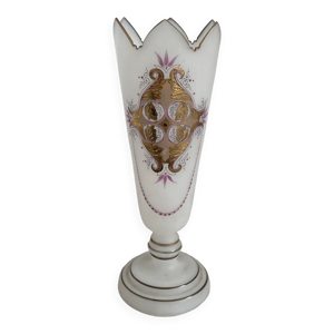 vase en opaline